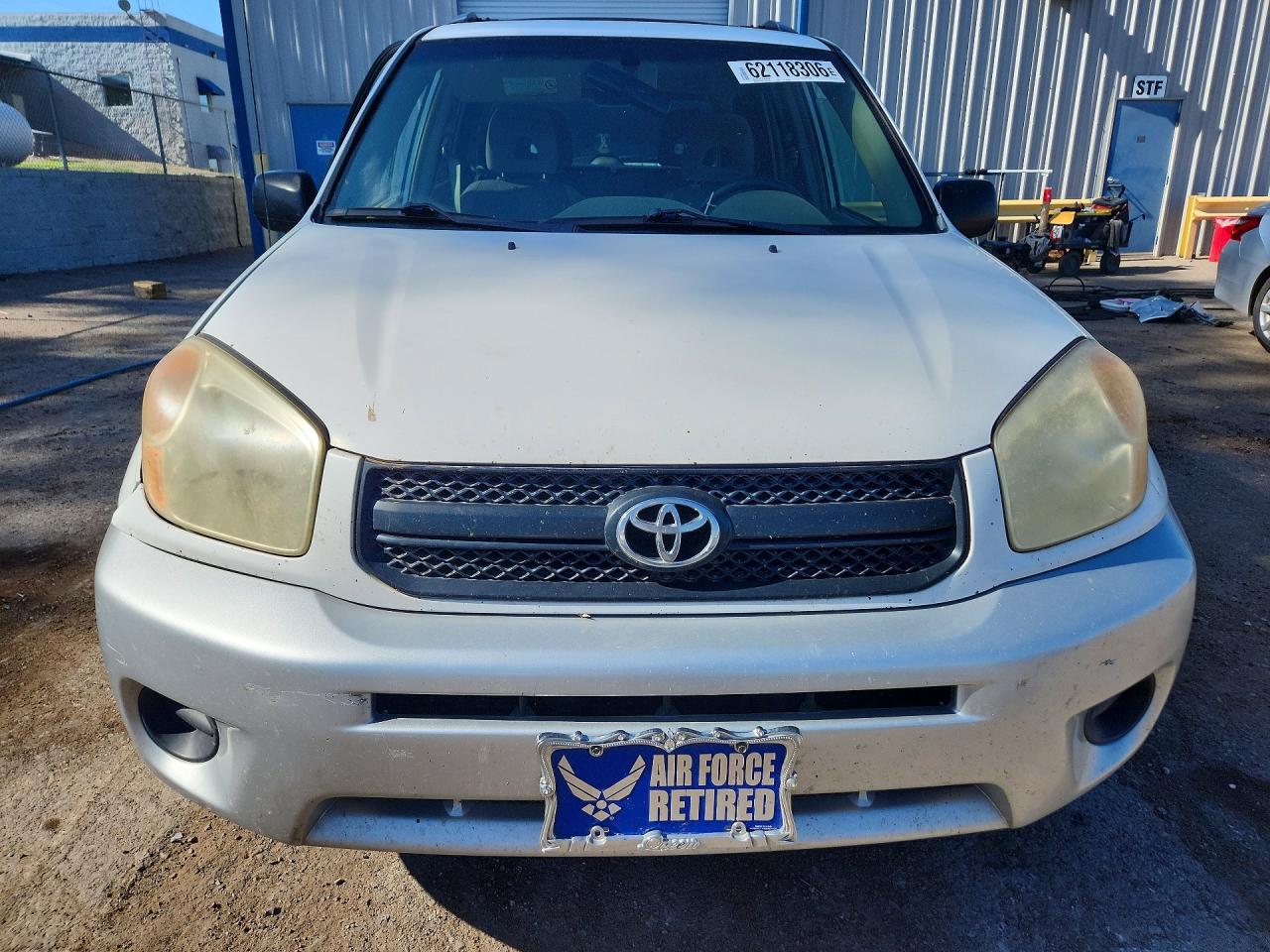 2005 Toyota Rav4 Base White vin: JTEHD20VX50039700
