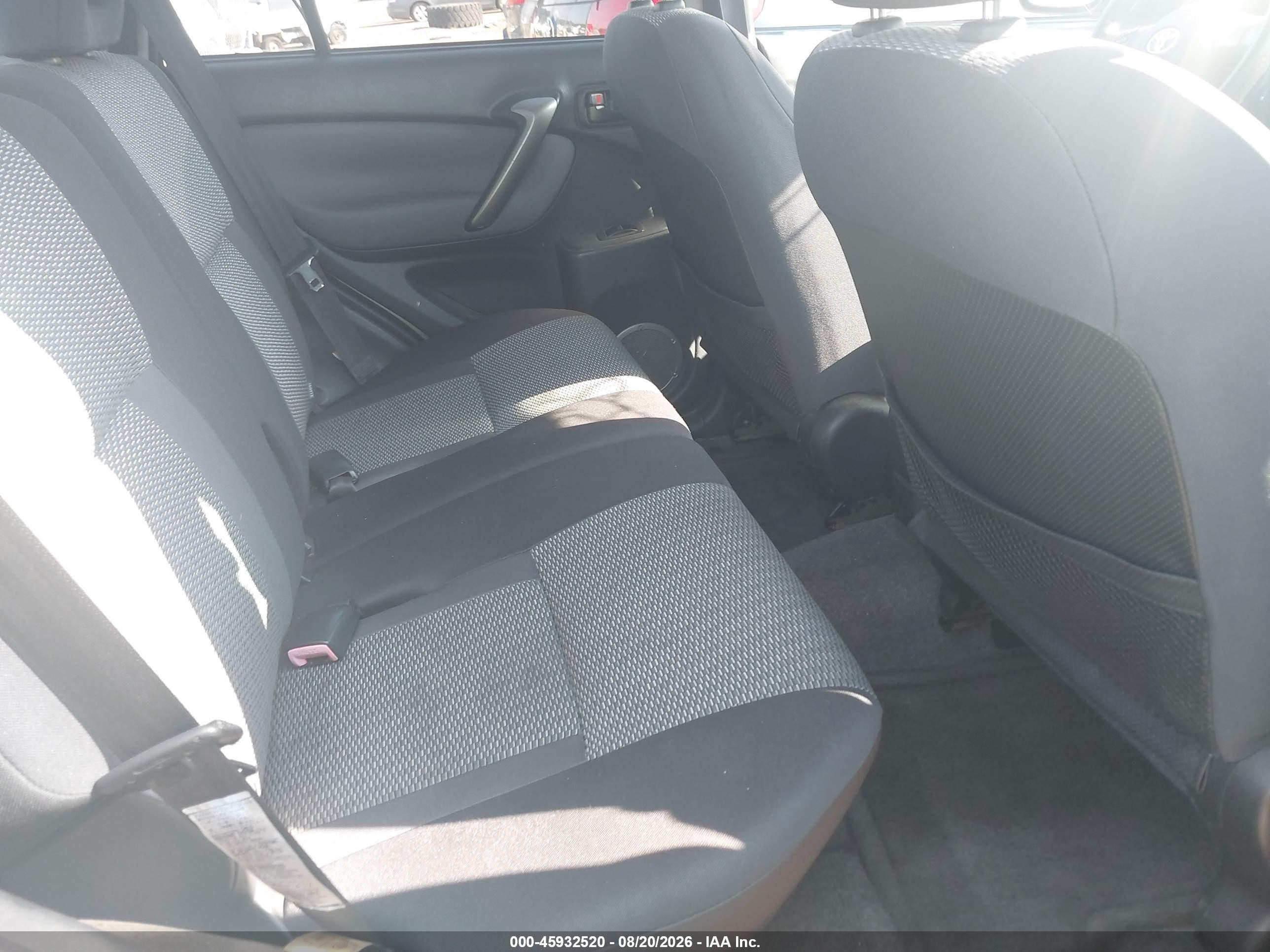 2005 Toyota Rav4   Серый vin: JTEHD20VX56023655