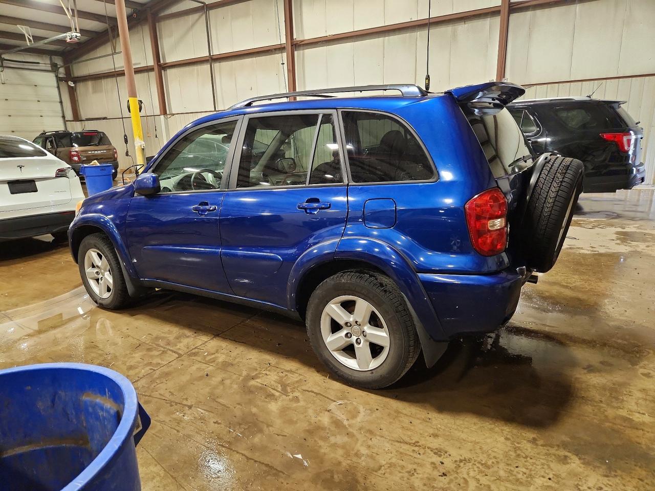 2005 Toyota Rav4 Base Blue vin: JTEHD20VX56033666