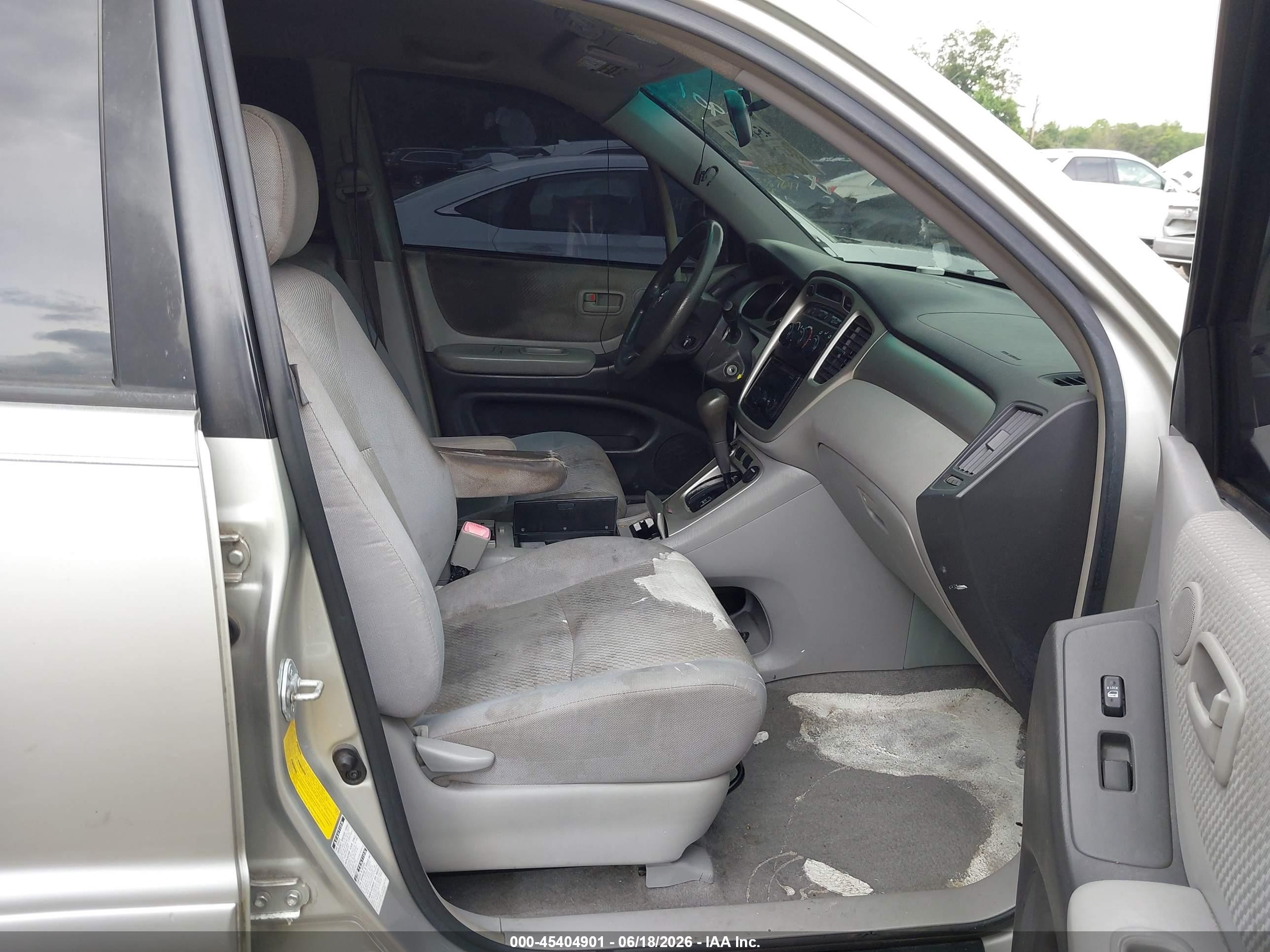 2007 Toyota Highlander Silver vin: JTEHD21A370047927