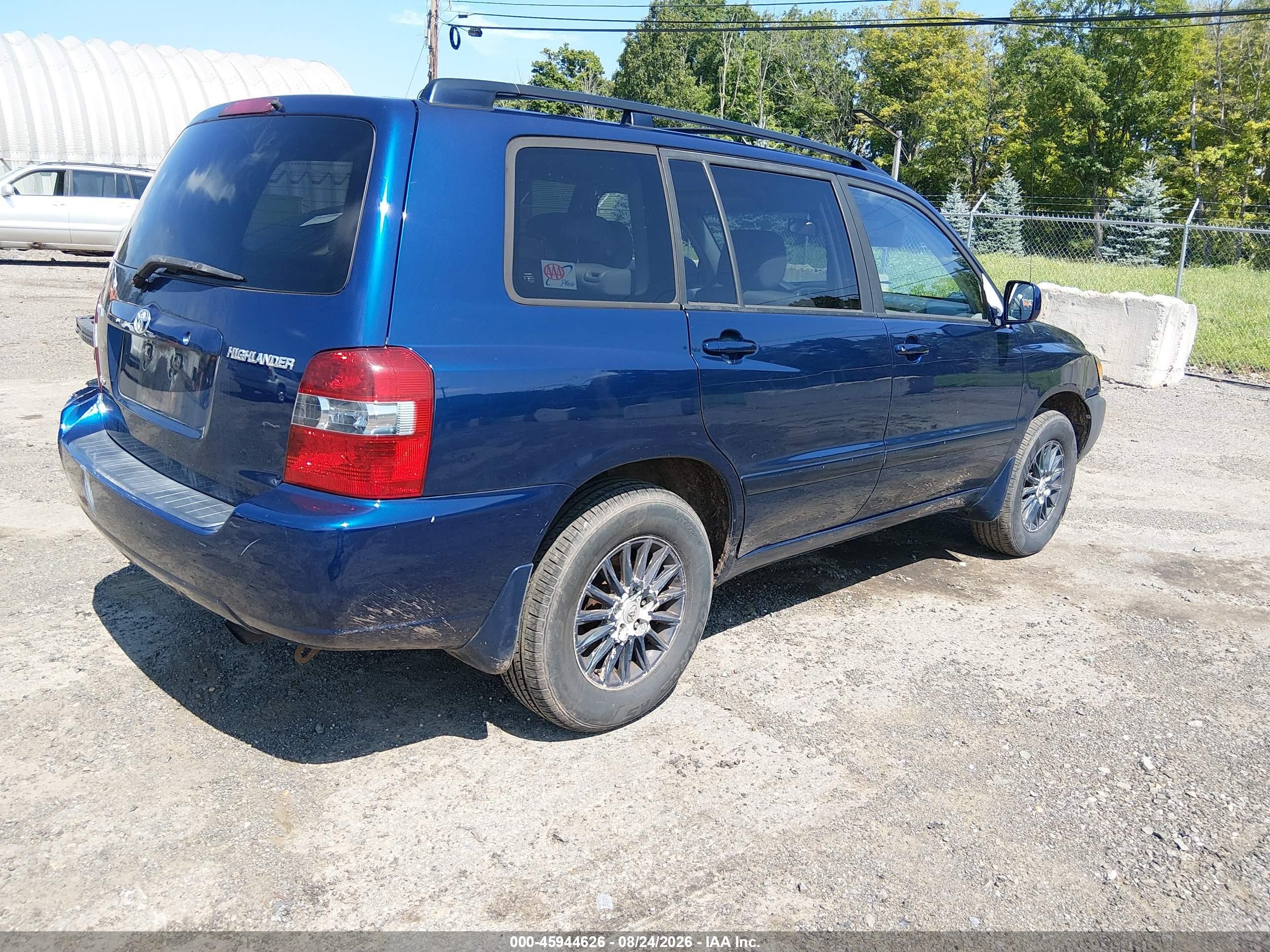 2005 Toyota Highlander   Blue vin: JTEHD21A450037792