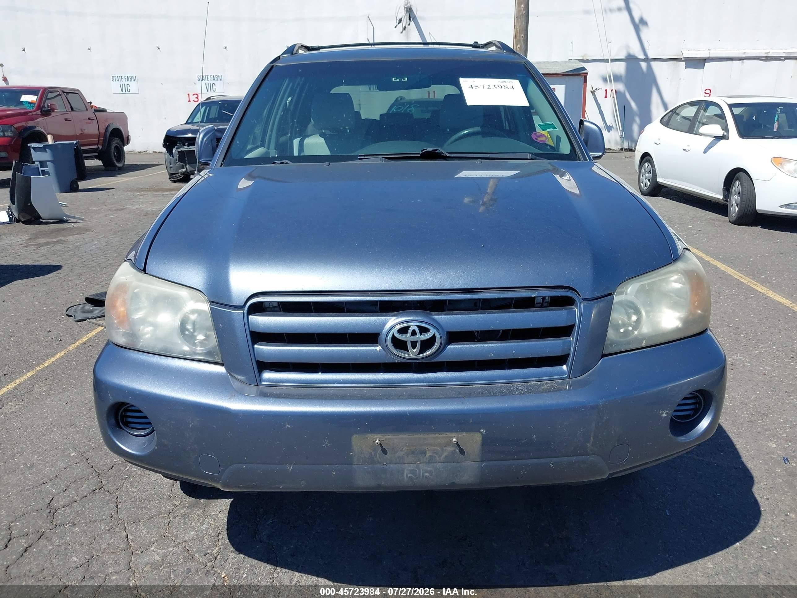 2006 Toyota Highlander   Light Blue vin: JTEHD21A560044865