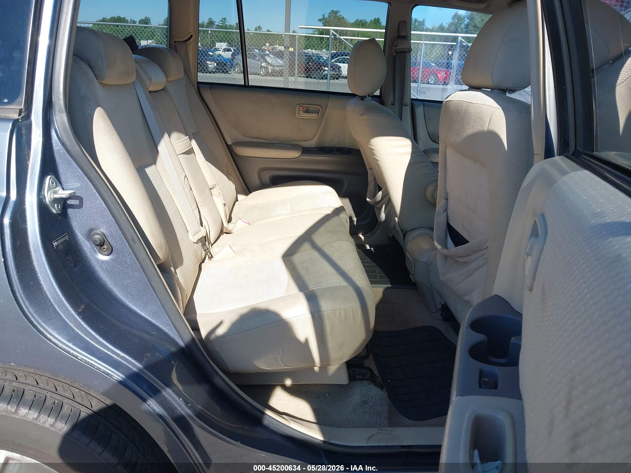 2006 Toyota Highlander   Blue vin: JTEHD21A760042454