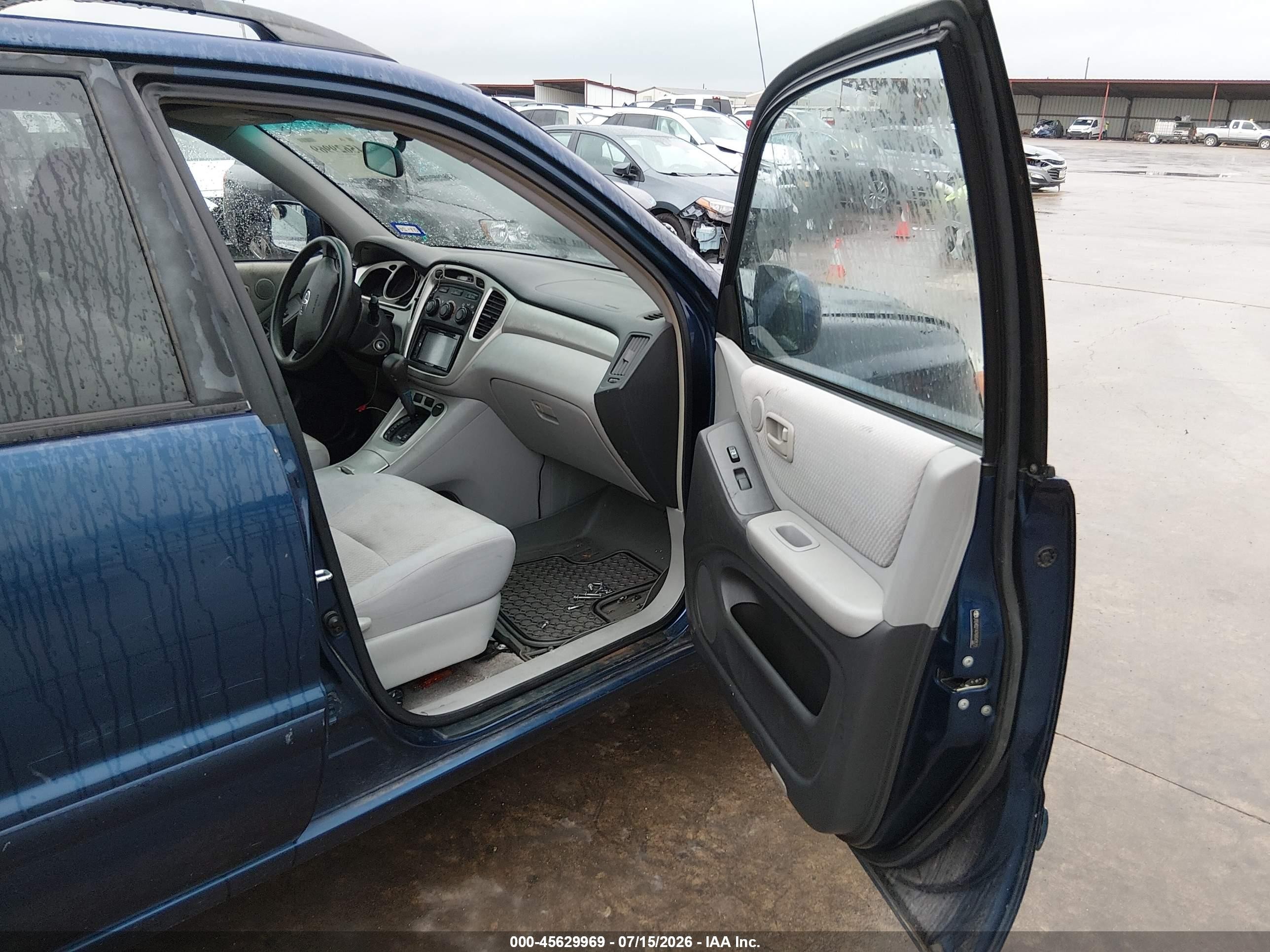 2006 Toyota Highlander   Blue vin: JTEHD21A760043572