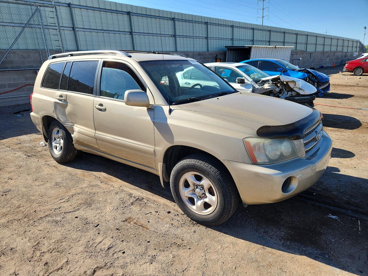 2001 Toyota Highlander Base Gold vin: JTEHD21A910002210