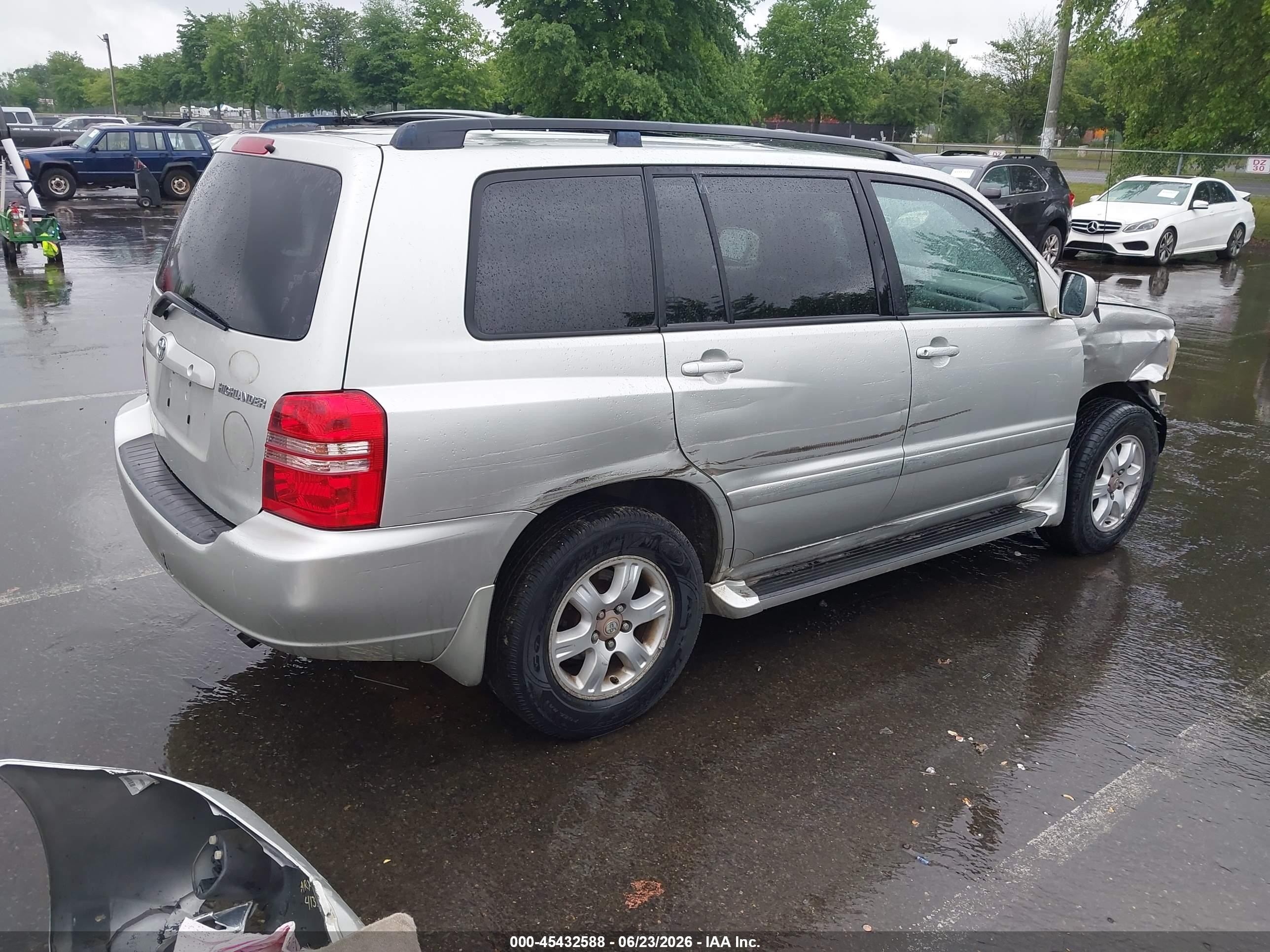 2003 Toyota Highlander V6 Gray vin: JTEHF21A030123656