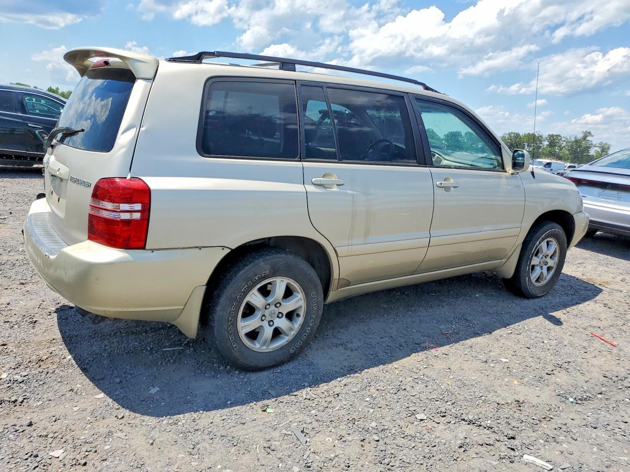 2001 Toyota Highlander Base Золотой vin: JTEHF21A410020916