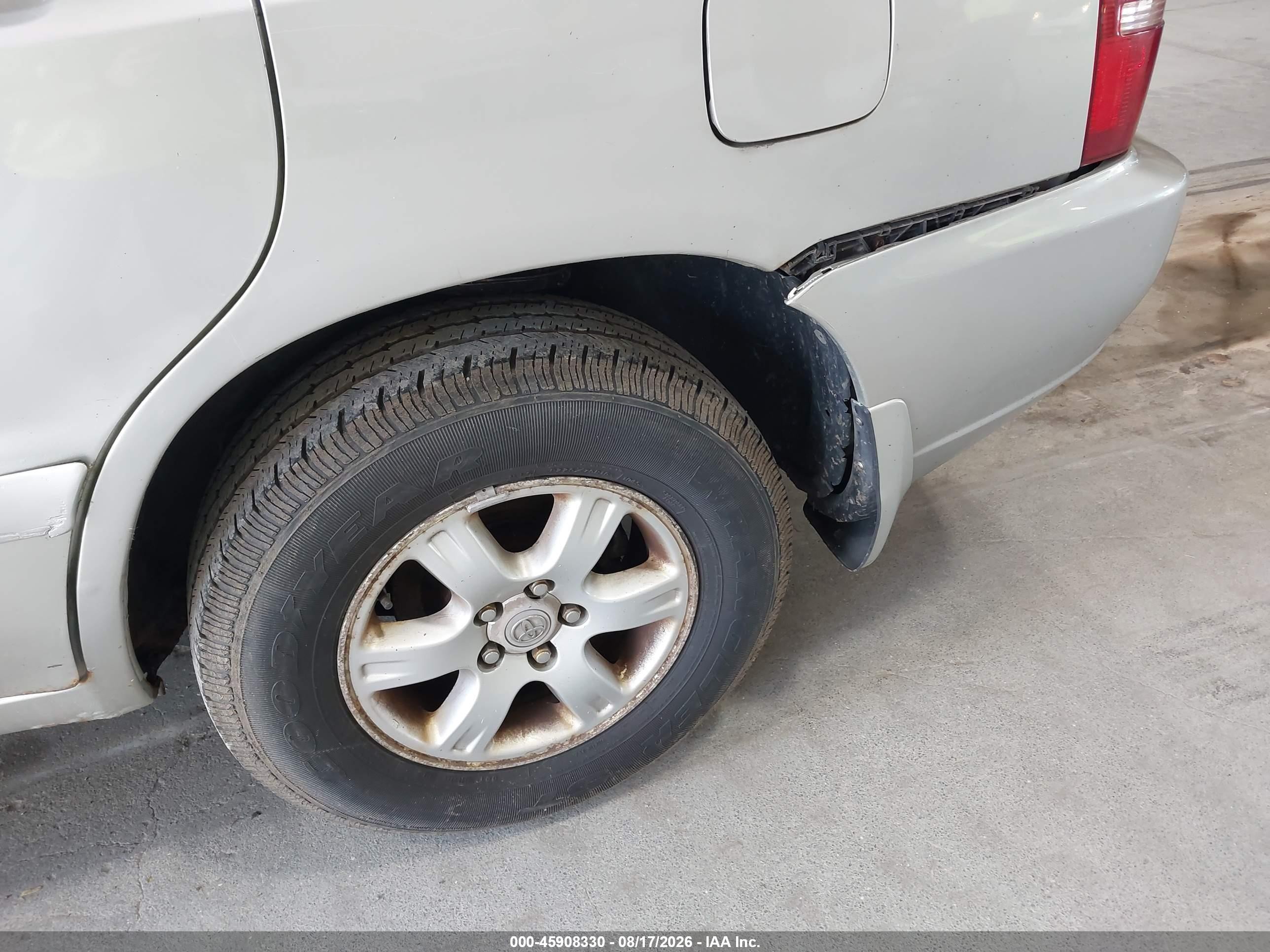 2003 Toyota Highlander V6 Silver vin: JTEHF21A830128796