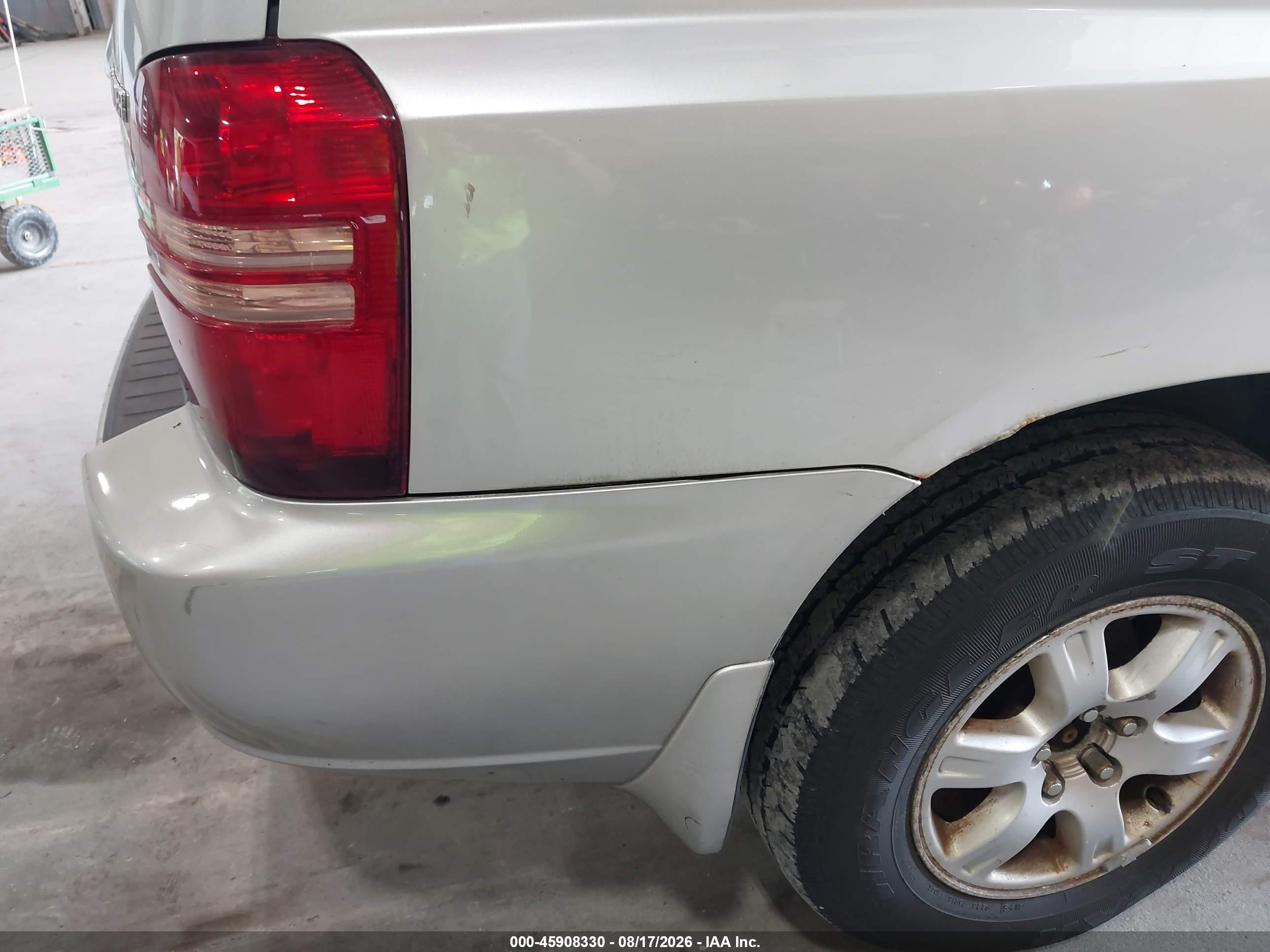 2003 Toyota Highlander V6 Silver vin: JTEHF21A830128796