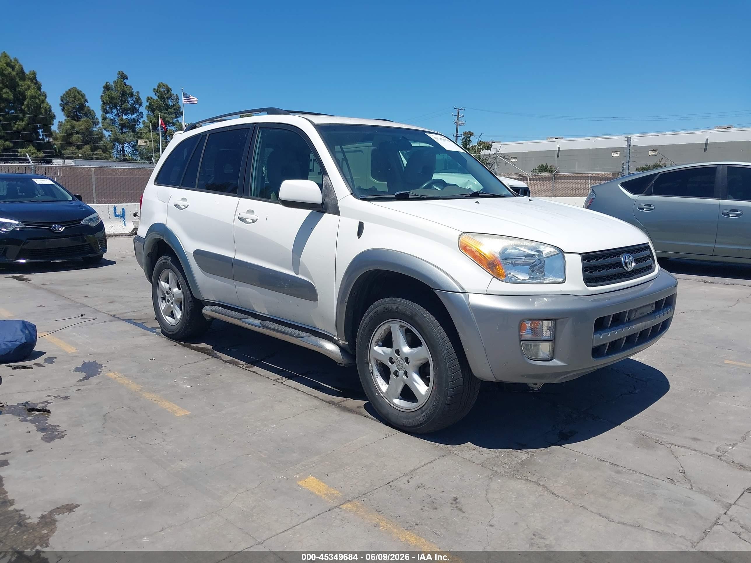 2001 Toyota Rav4   White vin: JTEHH20V010071148