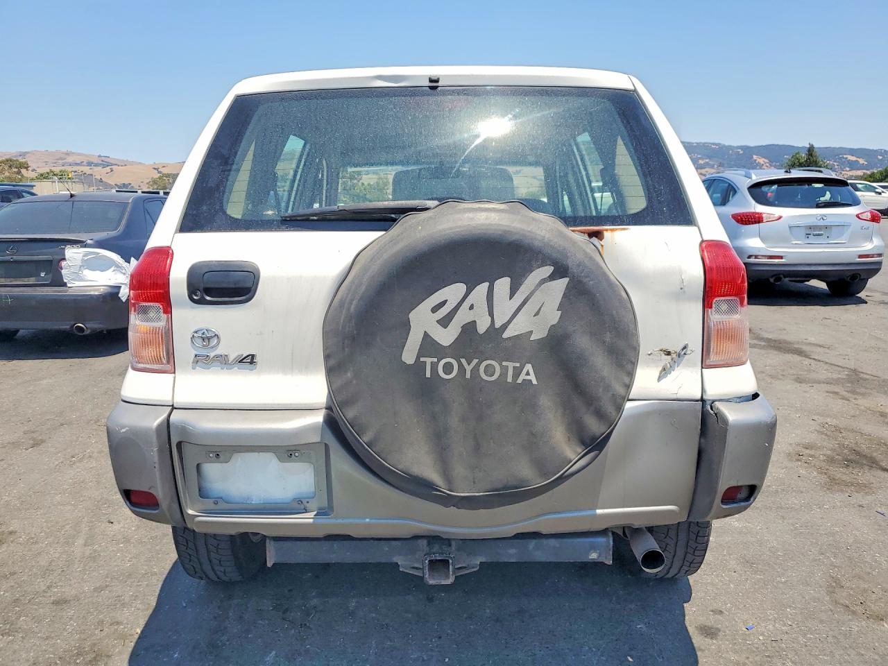 2002 Toyota Rav4 Base White vin: JTEHH20V026061220