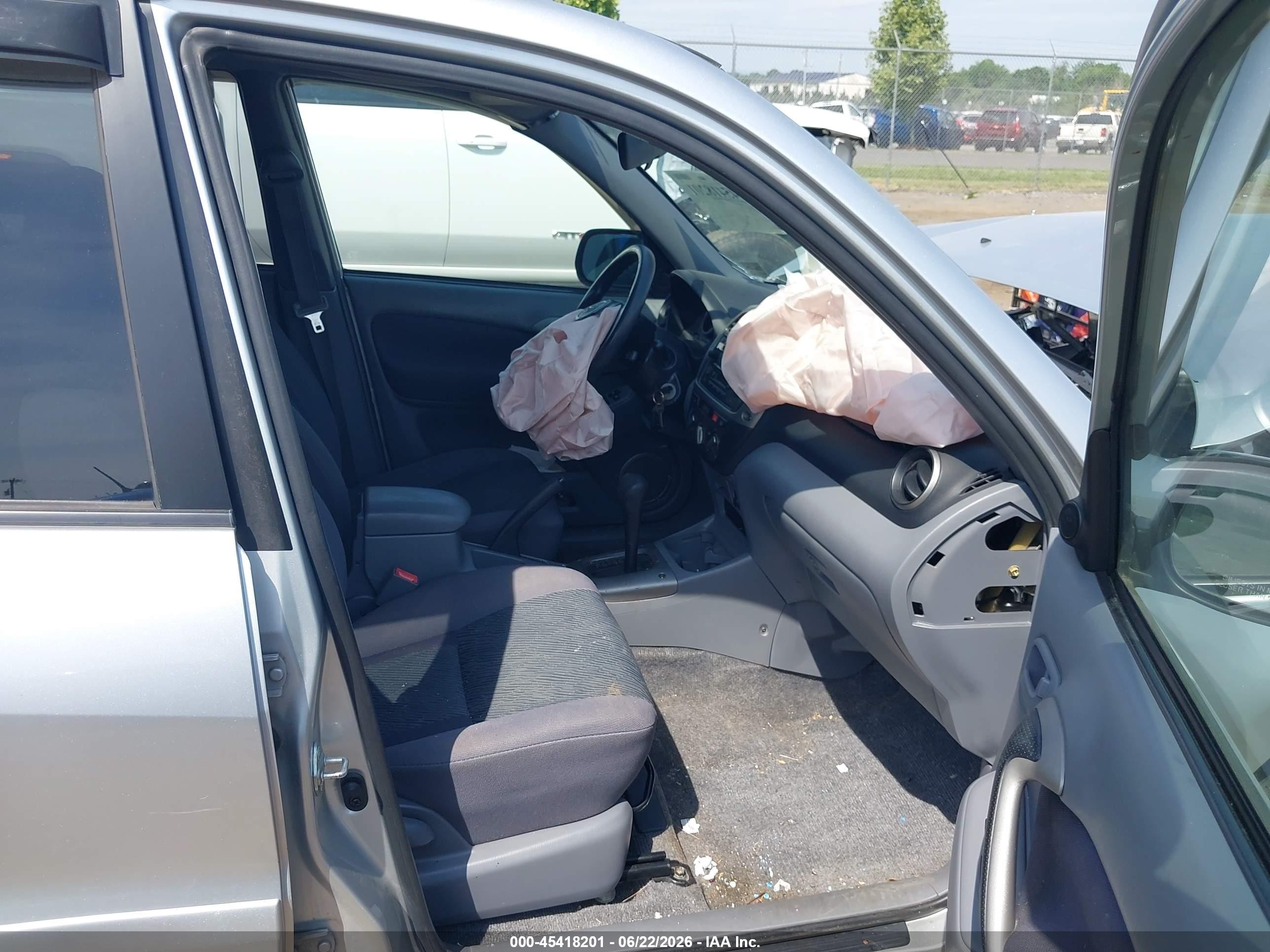 2003 Toyota Rav4   Серебряный vin: JTEHH20V030231399