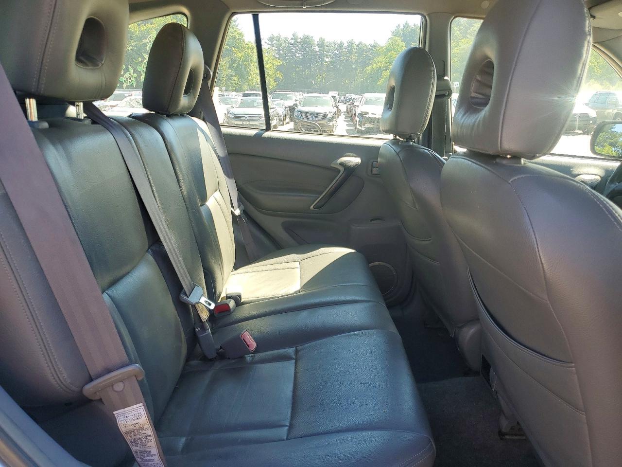 2002 Toyota Rav4 Base Silver vin: JTEHH20V126064367