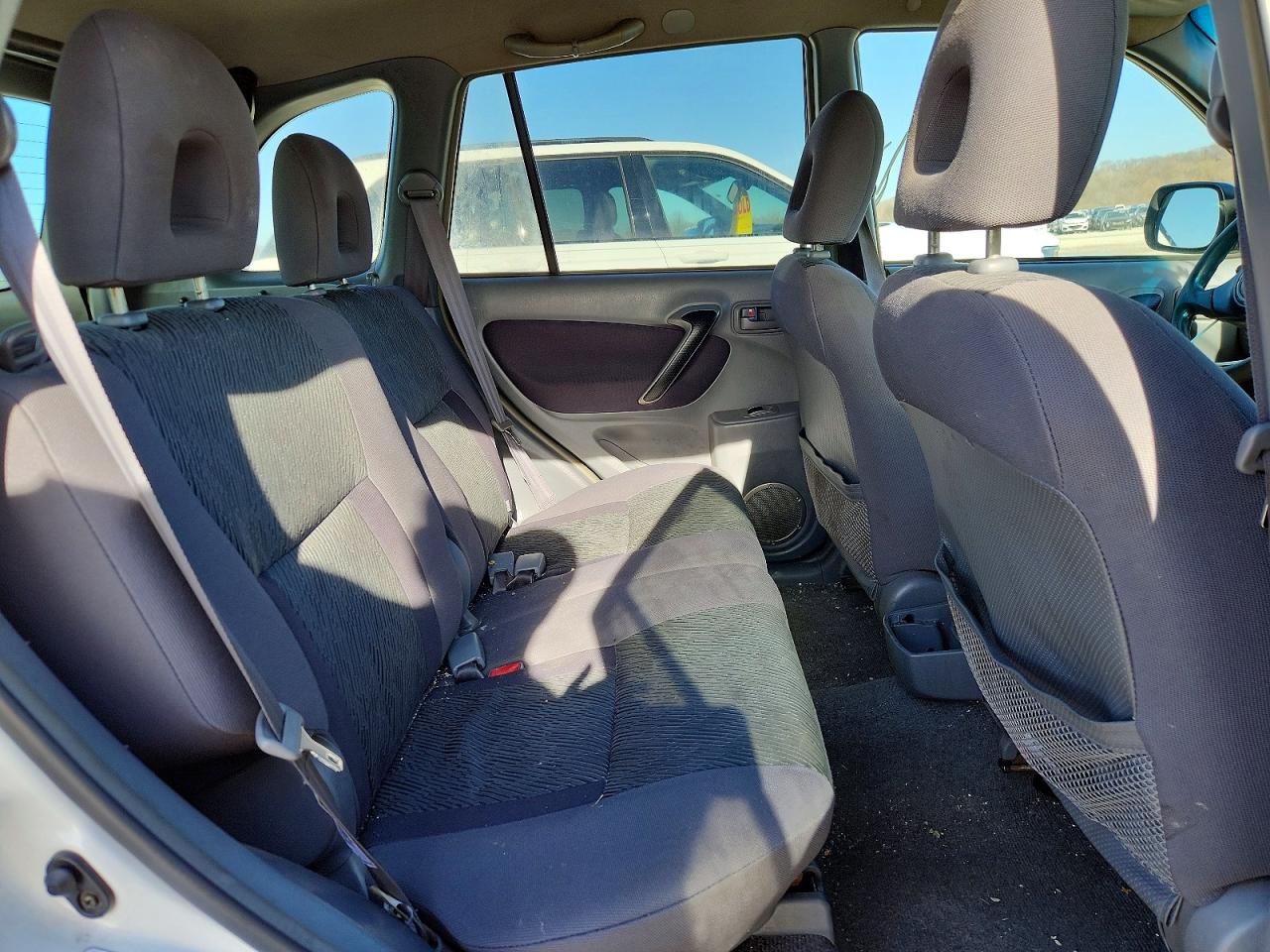 2002 Toyota Rav4 Base White vin: JTEHH20V220140150