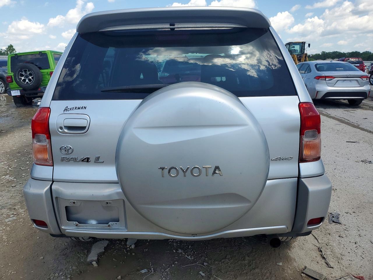 2002 Toyota Rav4 Base Silver vin: JTEHH20V326038076