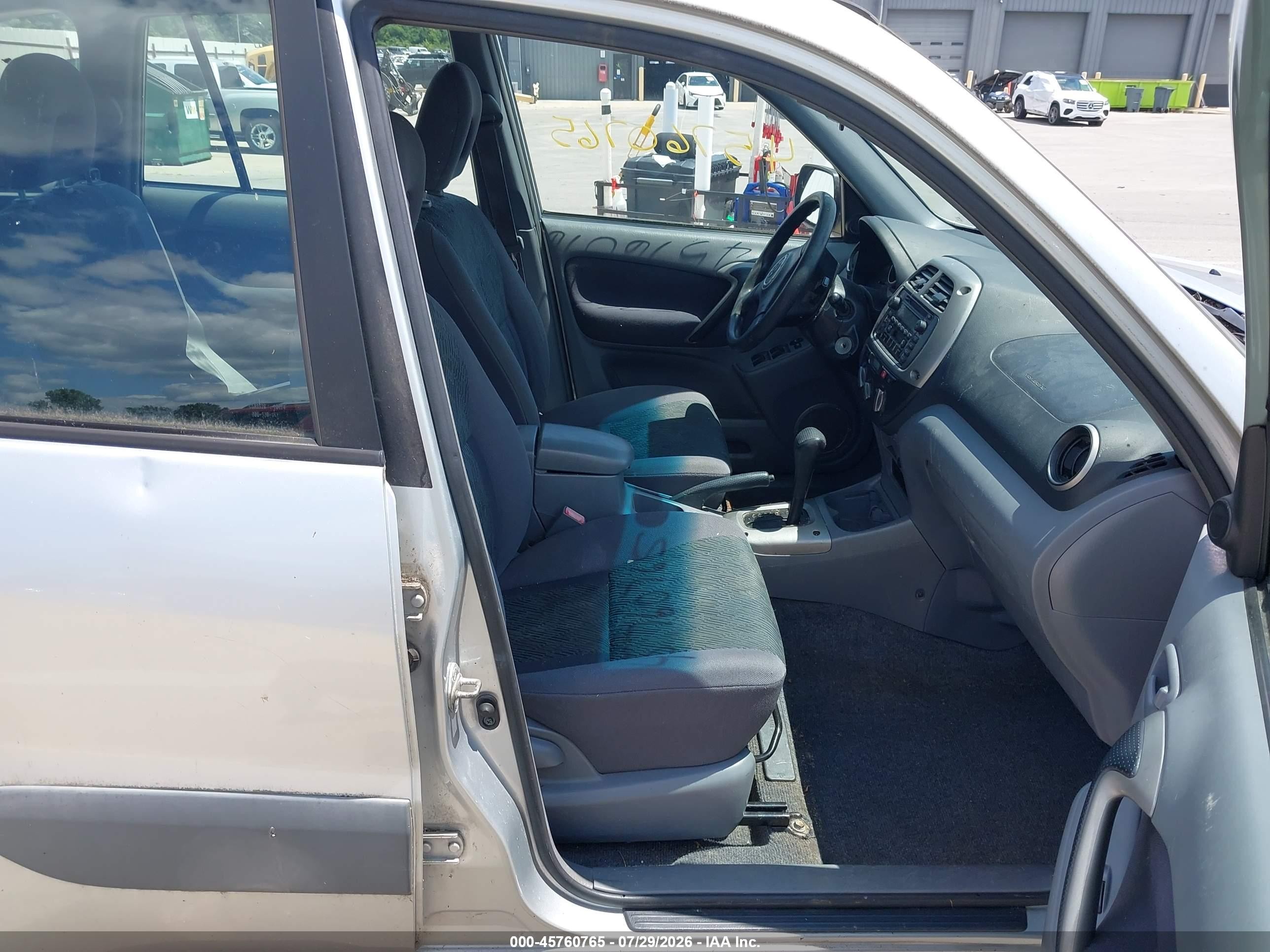 2001 Toyota Rav4   Silver vin: JTEHH20V410052666