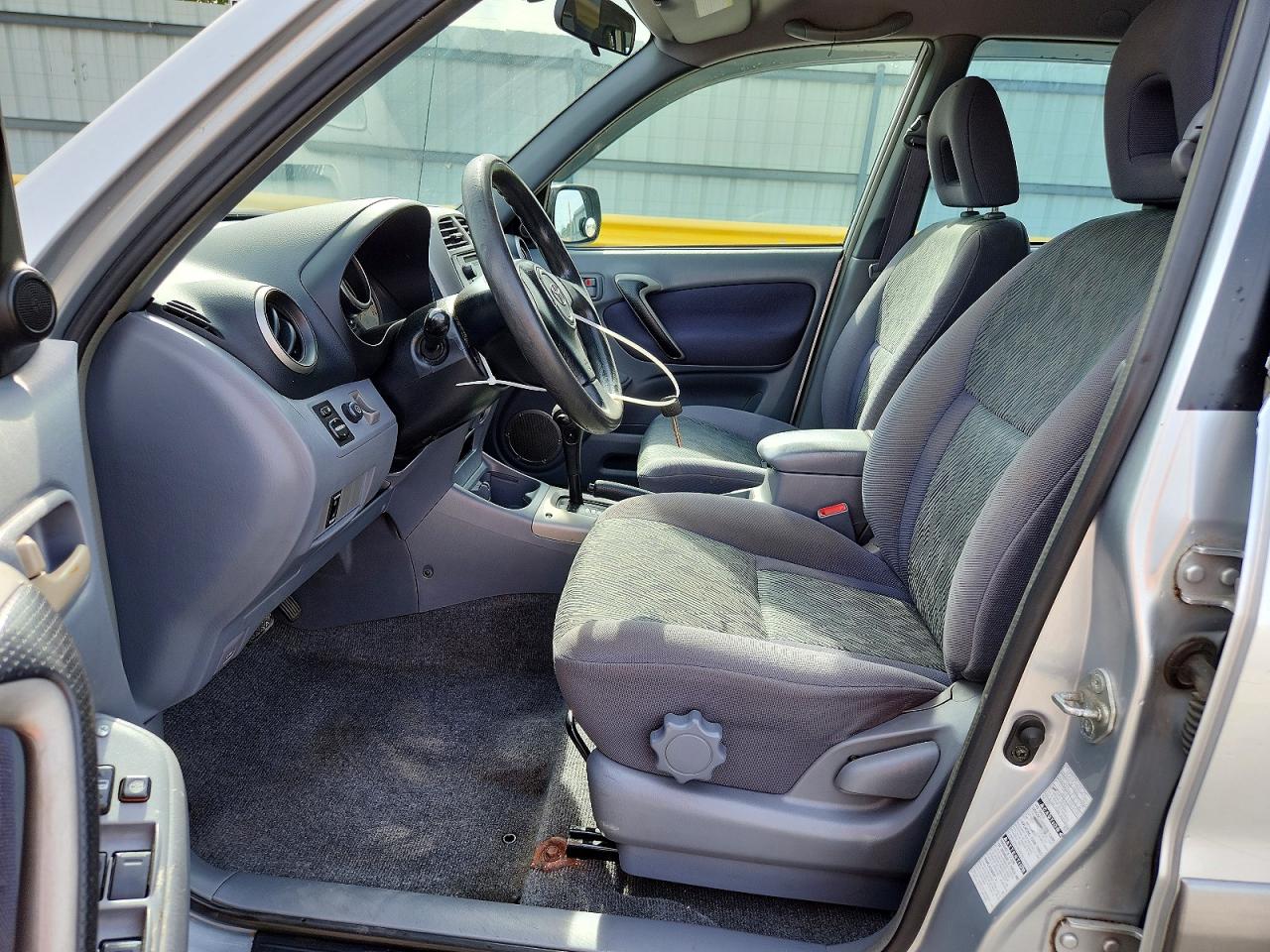 2002 Toyota Rav4 Base Серебряный vin: JTEHH20V426014112