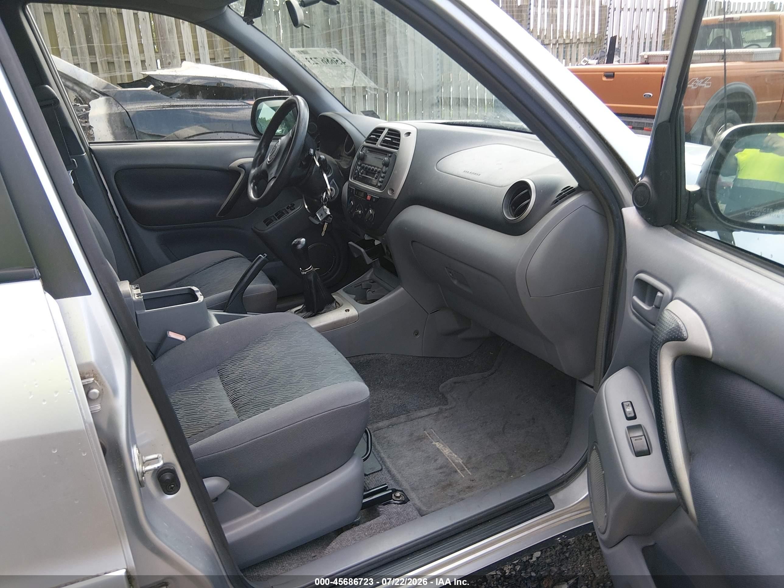 2002 Toyota Rav4   Silver vin: JTEHH20V426029919