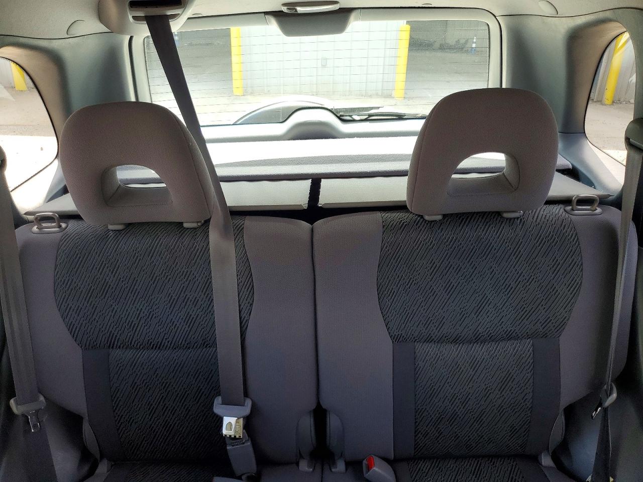 2001 Toyota Rav4 Base White vin: JTEHH20V510060825