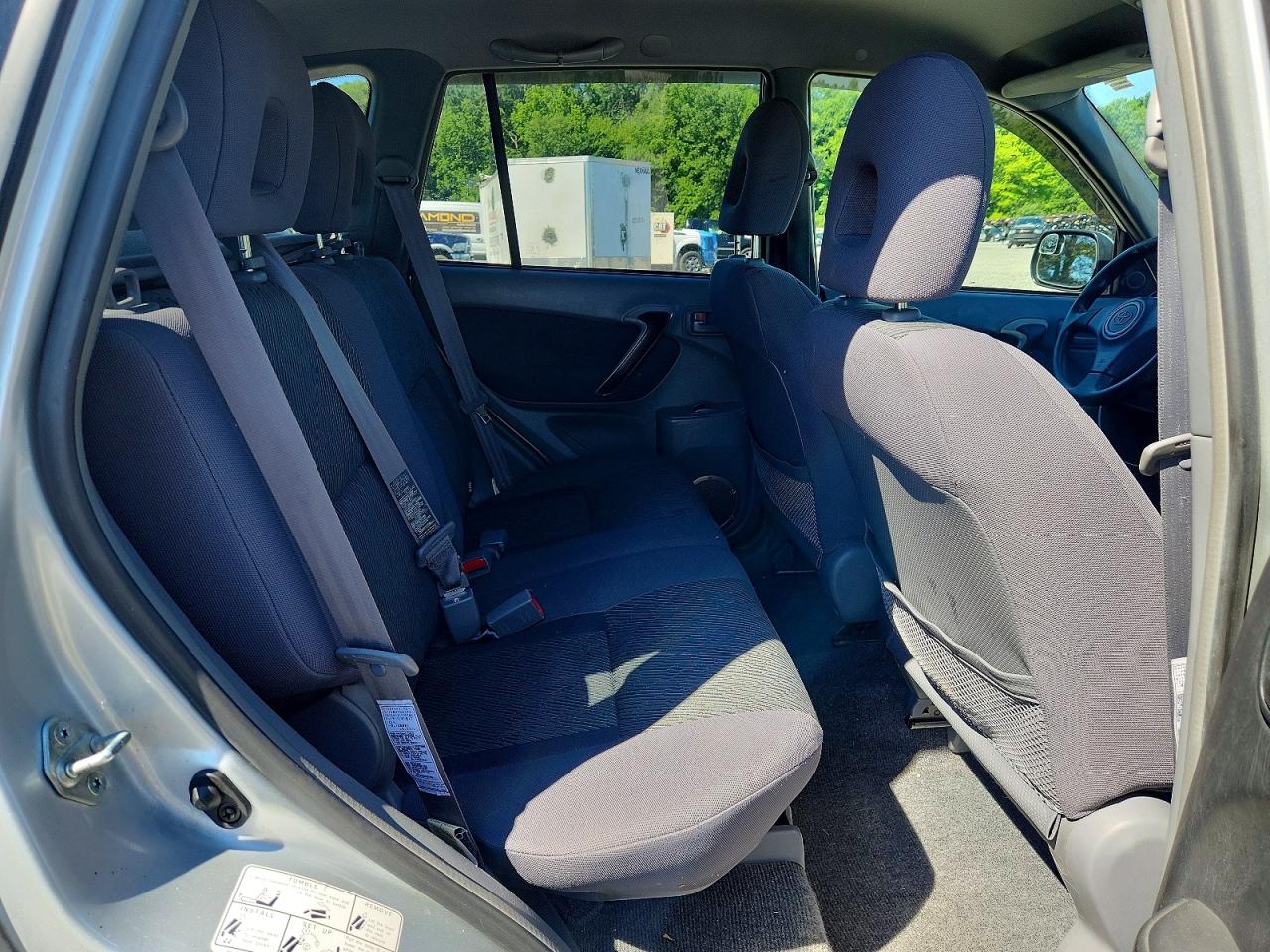2002 Toyota Rav4 Base Silver vin: JTEHH20V520175281