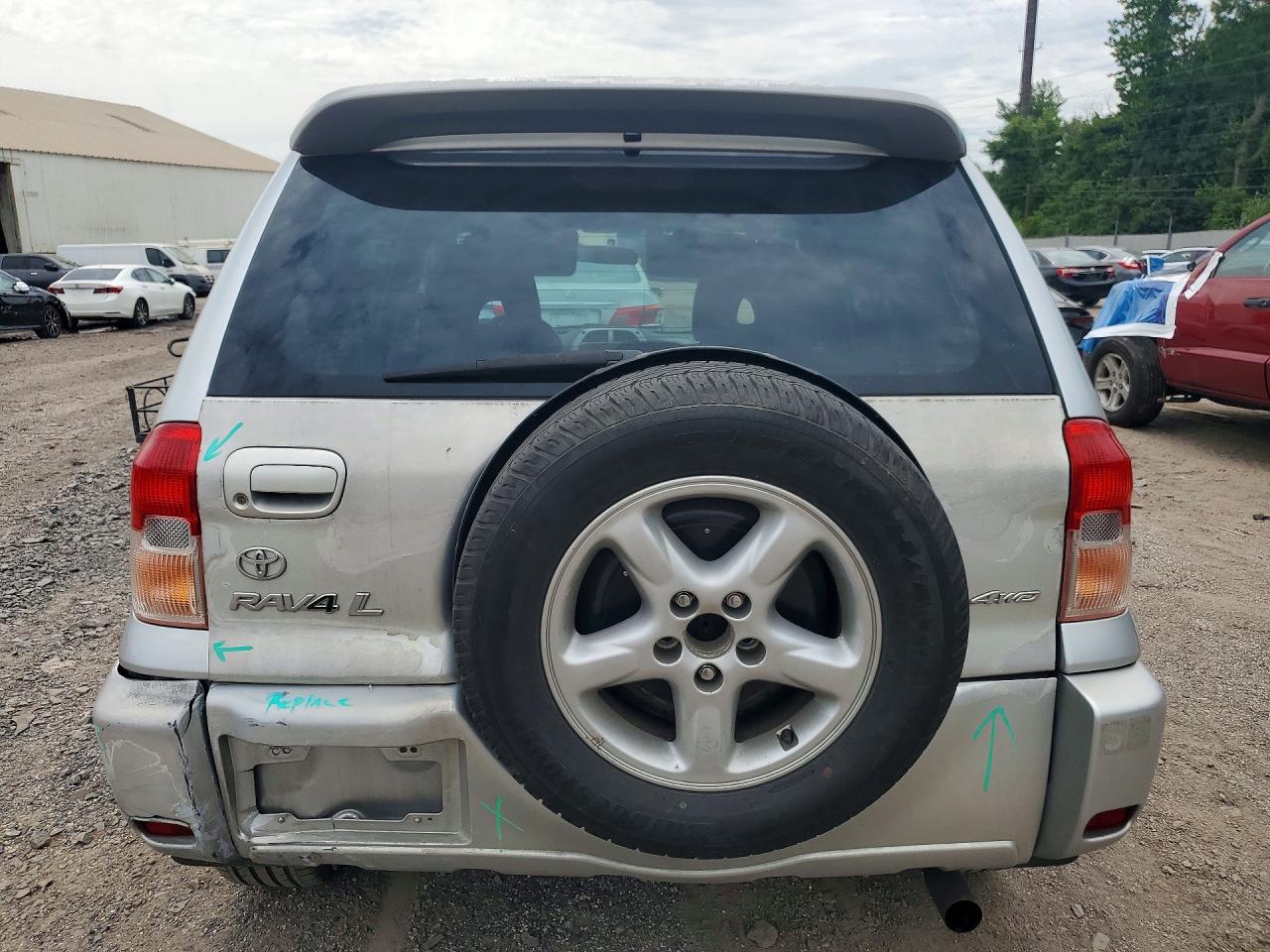 2003 Toyota Rav4 Base Silver vin: JTEHH20V530227218