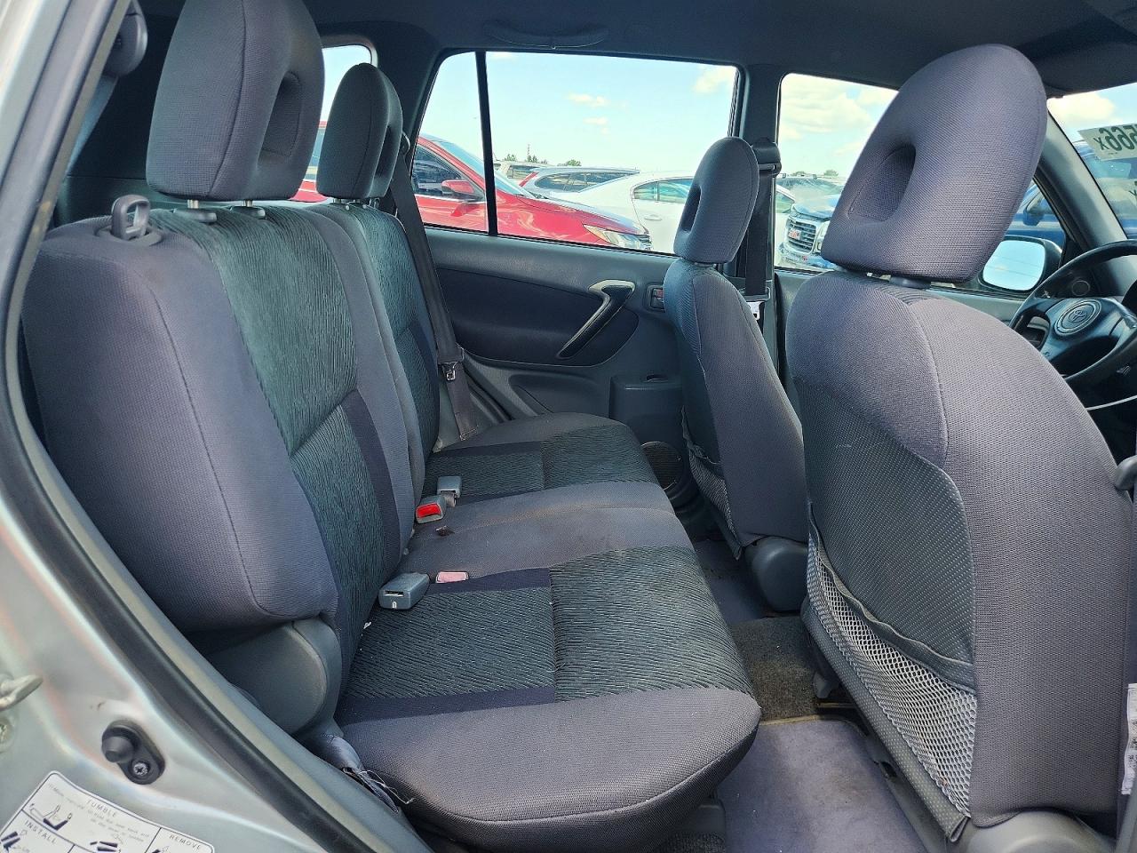2001 Toyota Rav4 Base Серебряный vin: JTEHH20V710102394