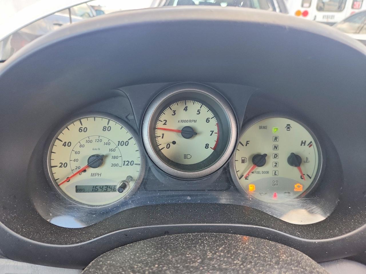 2001 Toyota Rav4 Base Серебряный vin: JTEHH20V710102394