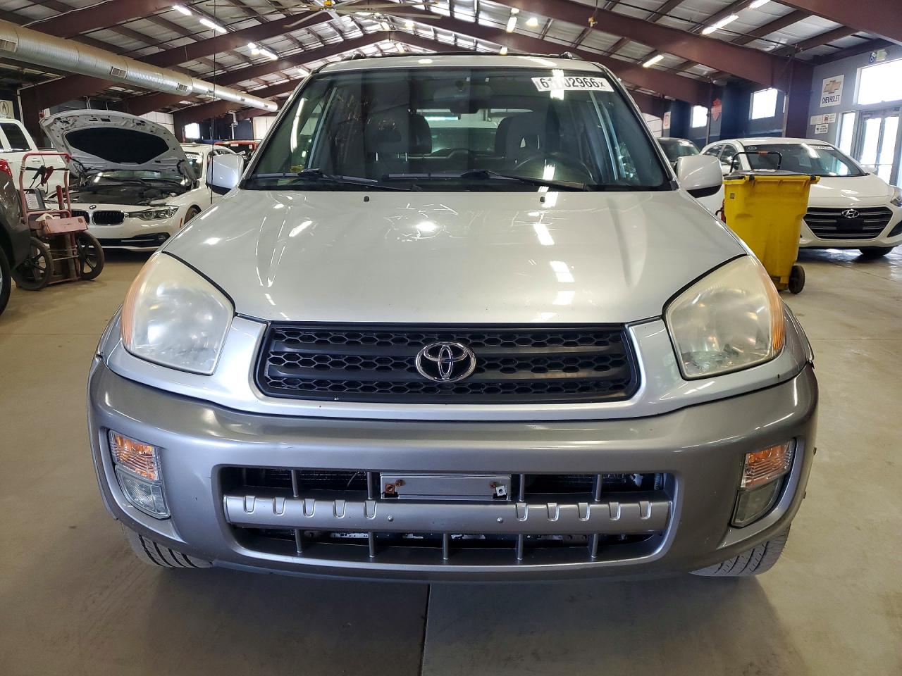 2001 Toyota Rav4 Base Silver vin: JTEHH20V710102430