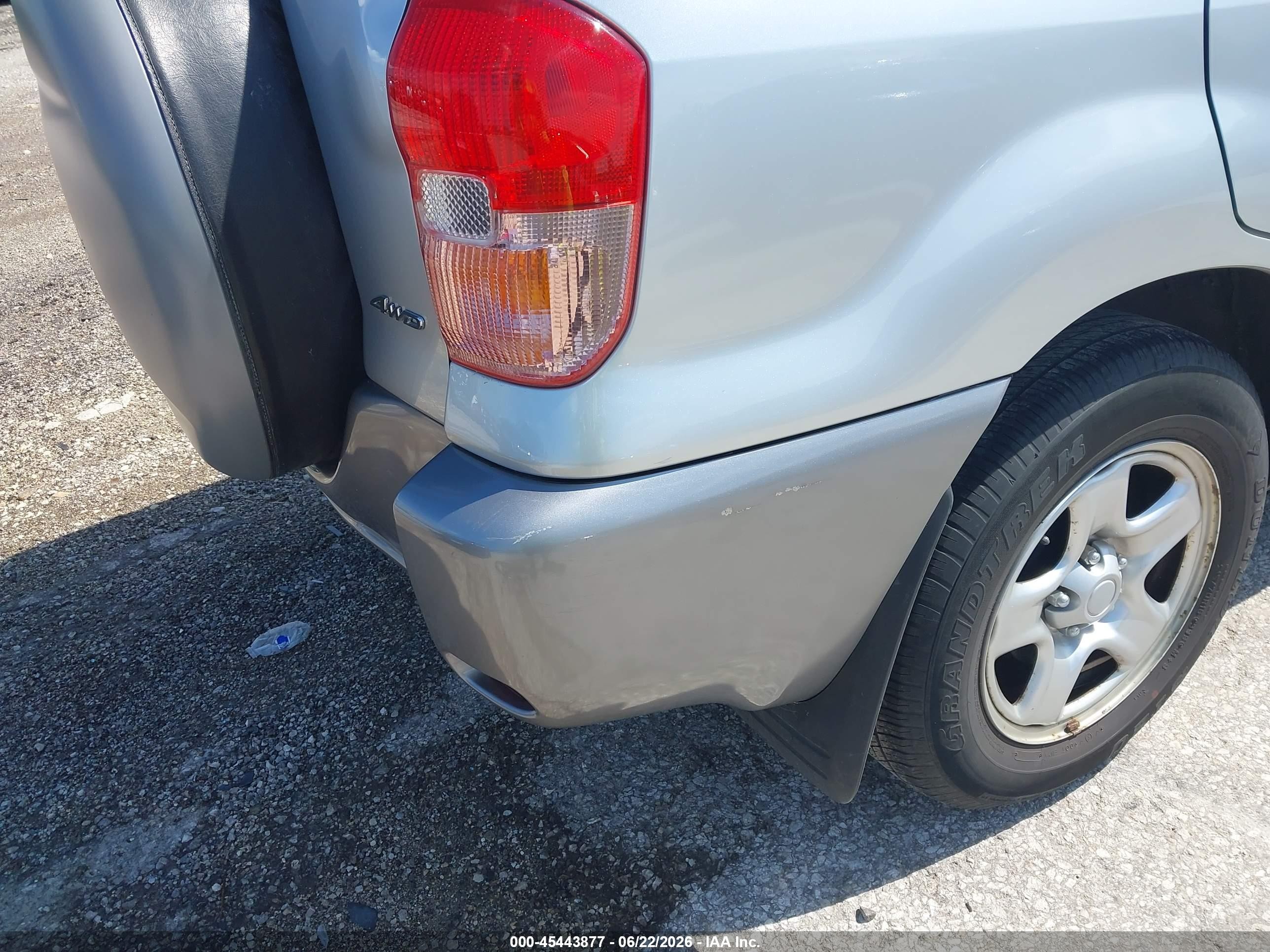 2002 Toyota Rav4   Silver vin: JTEHH20V726061876