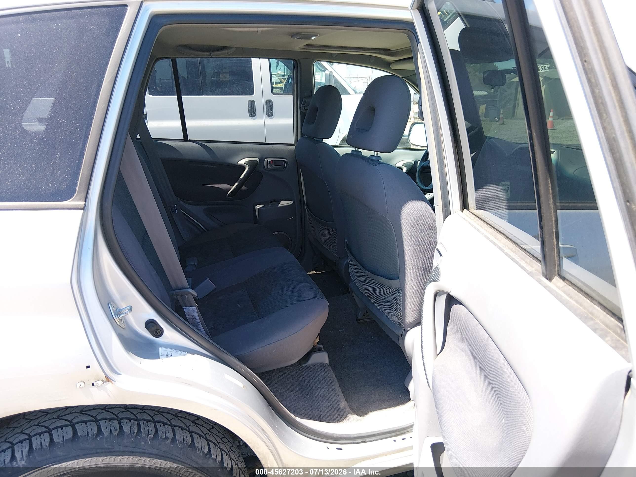 2003 Toyota Rav4   Silver vin: JTEHH20V730258258