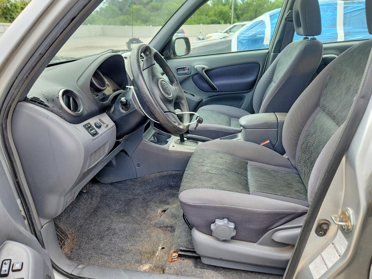 2001 Toyota Rav4 Base Серебряный vin: JTEHH20V810058504