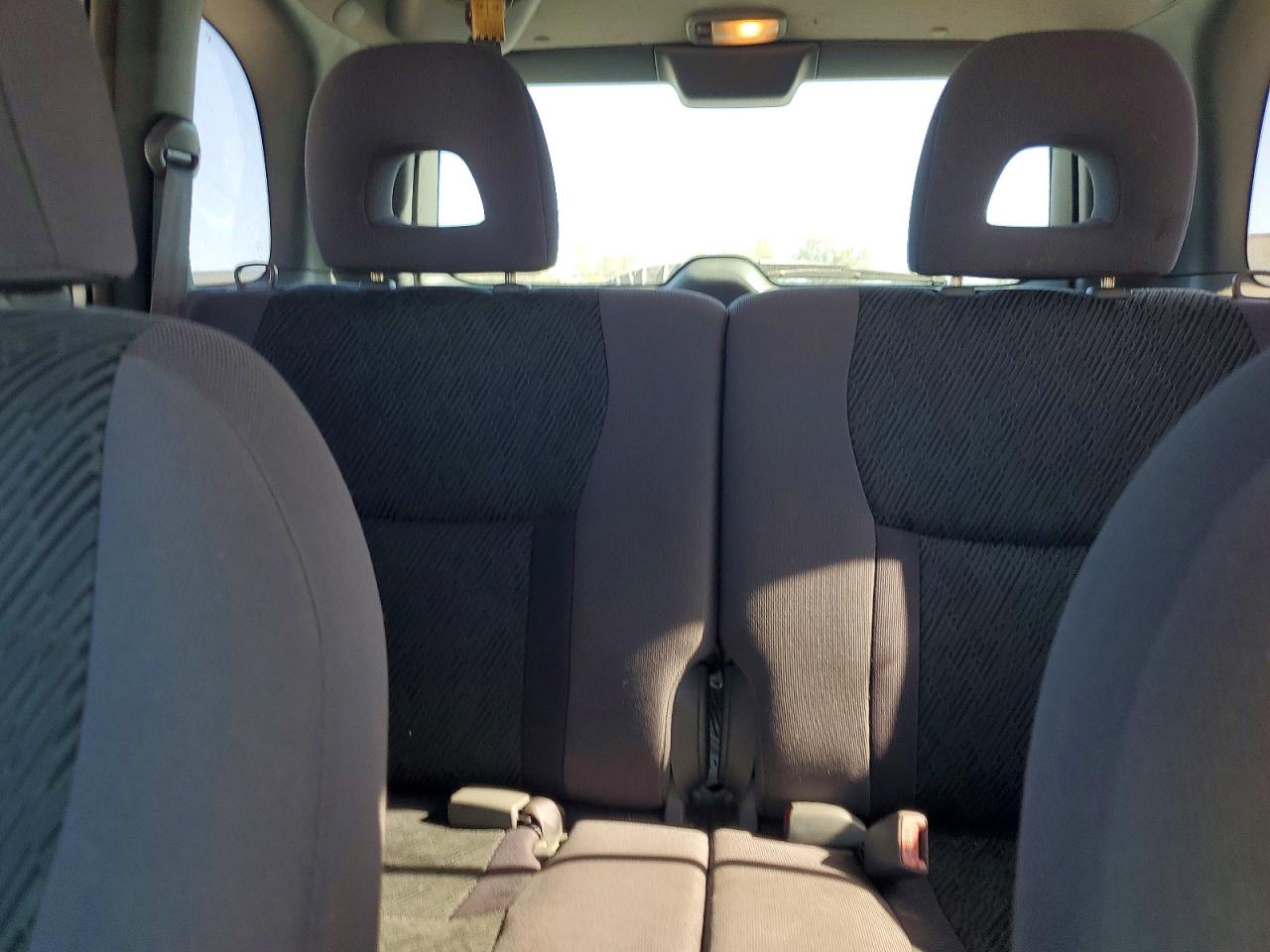 2001 Toyota Rav4 Base Белый vin: JTEHH20V816012152