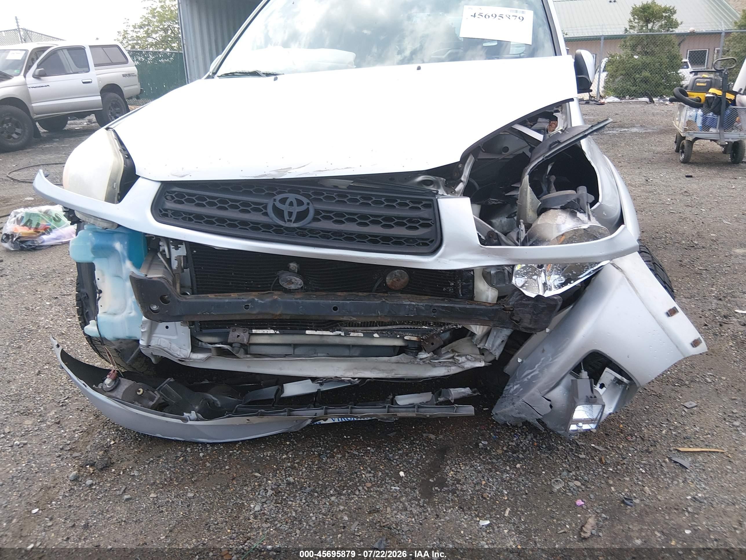 2002 Toyota Rav4   Silver vin: JTEHH20V820144333