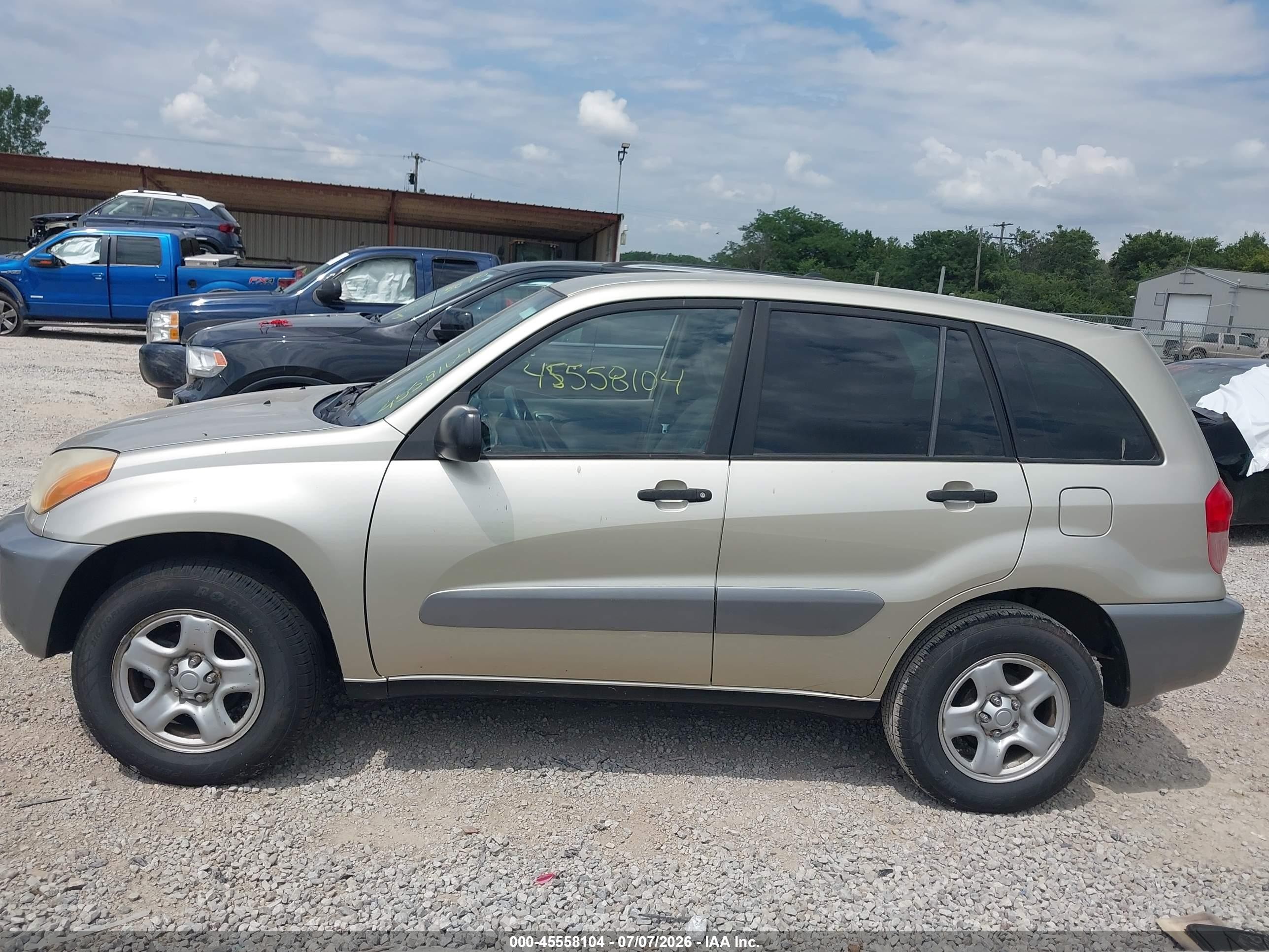 2003 Toyota Rav4   Gold vin: JTEHH20V830227990