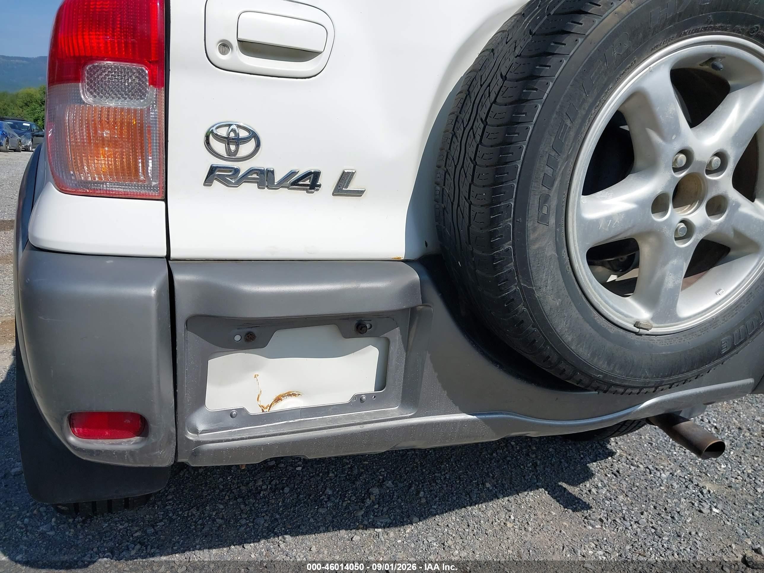 2001 Toyota Rav4   White vin: JTEHH20V910080222
