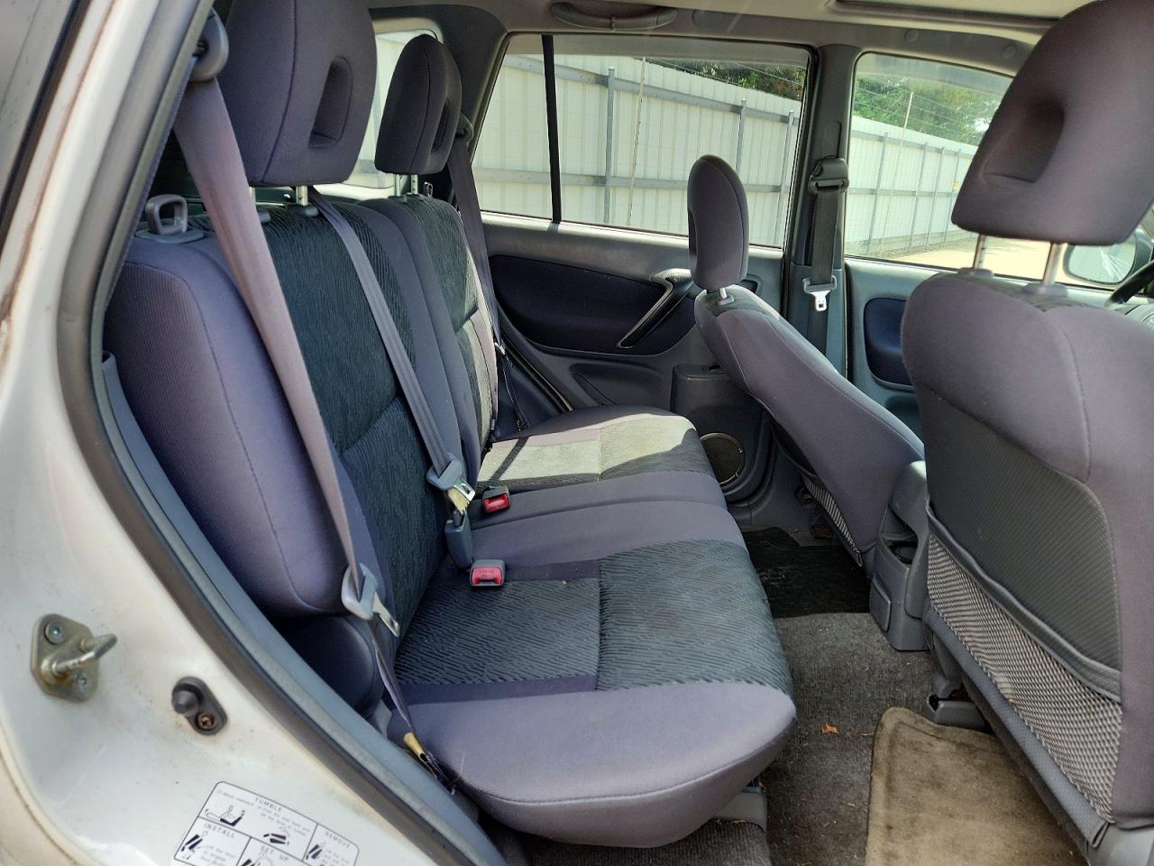 2003 Toyota Rav4 Base White vin: JTEHH20VX30236030