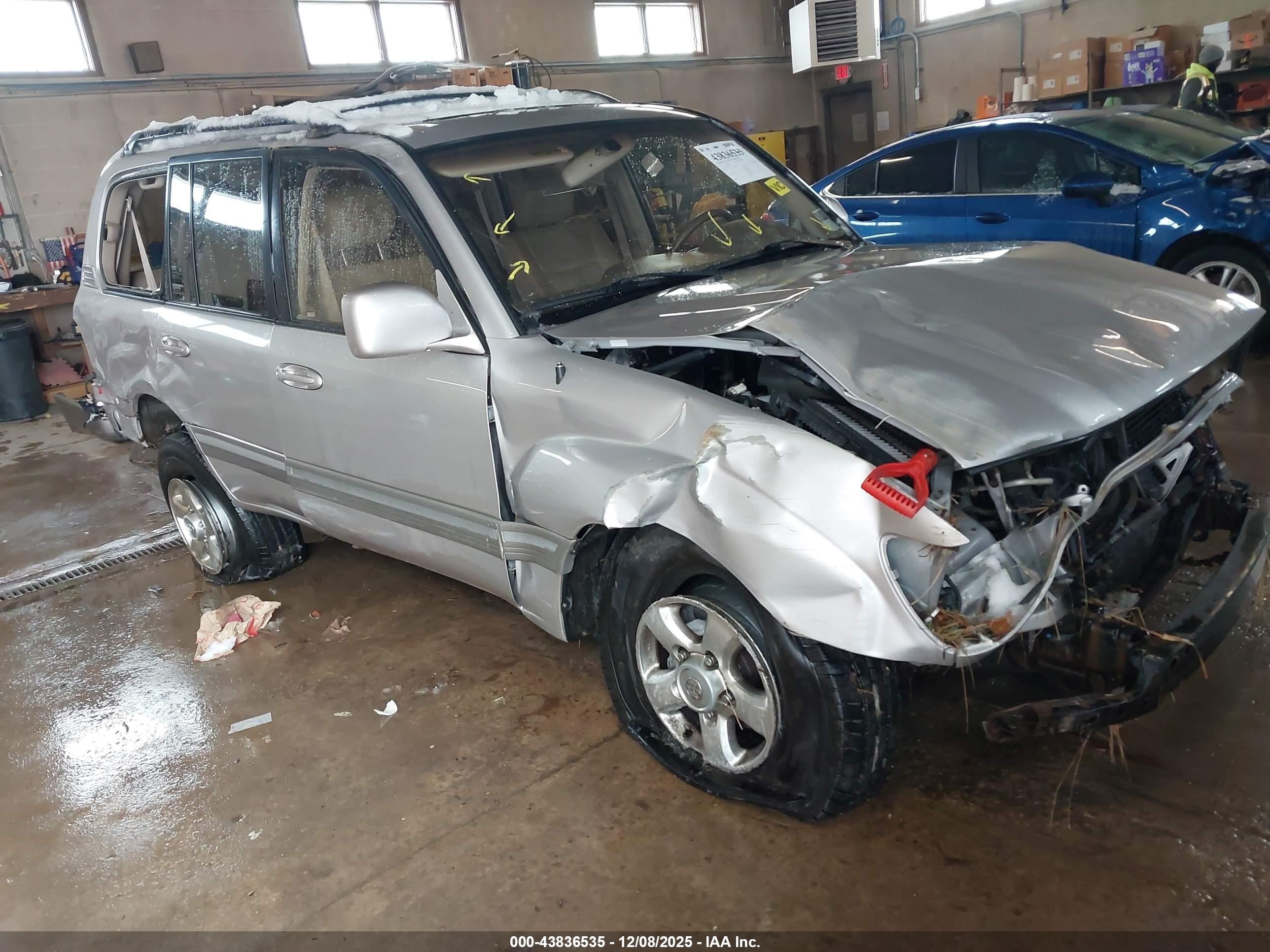 2001 Toyota Land Cruiser   Silver vin: JTEHT05J012016132