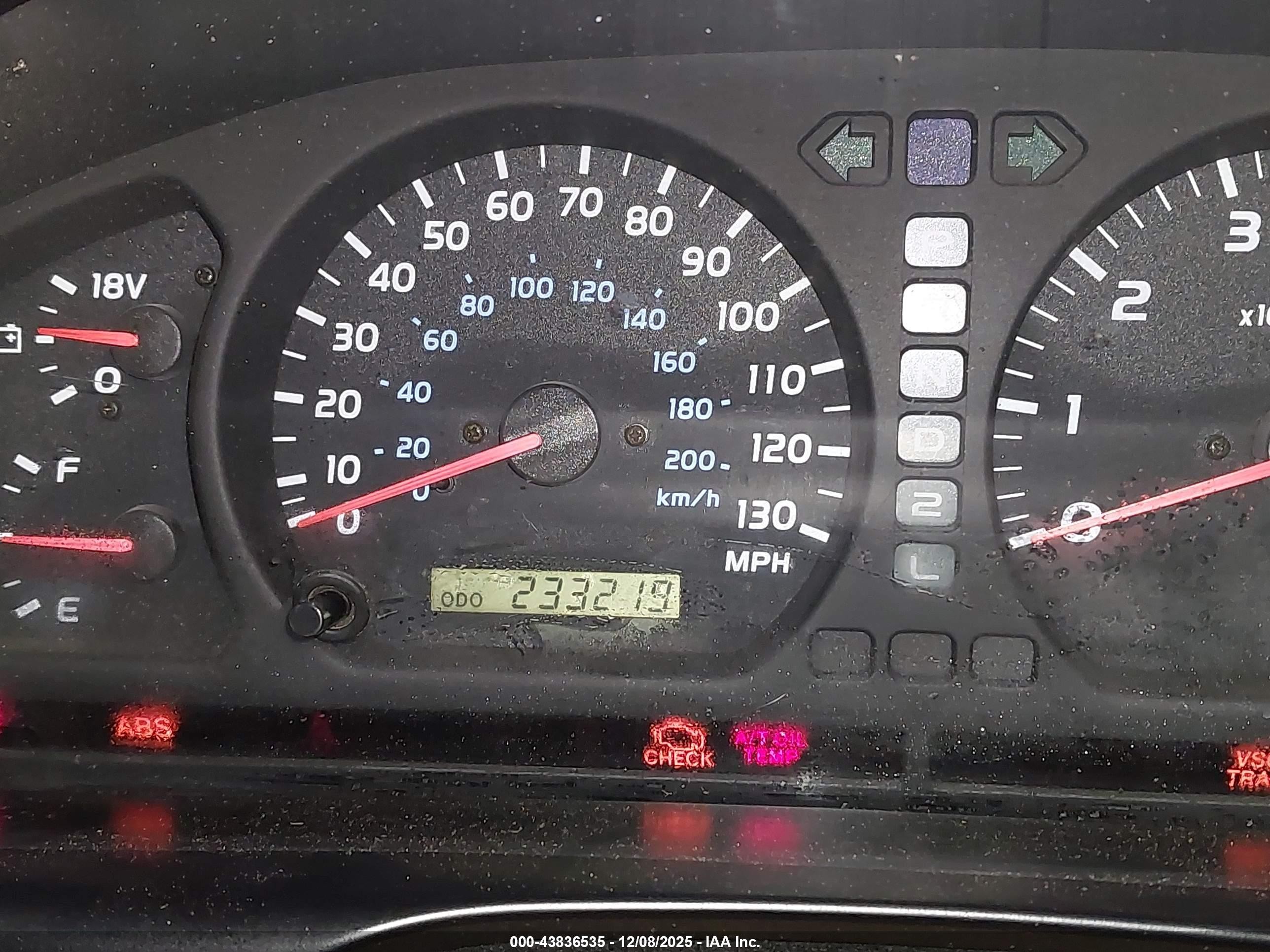 2001 Toyota Land Cruiser   Silver vin: JTEHT05J012016132