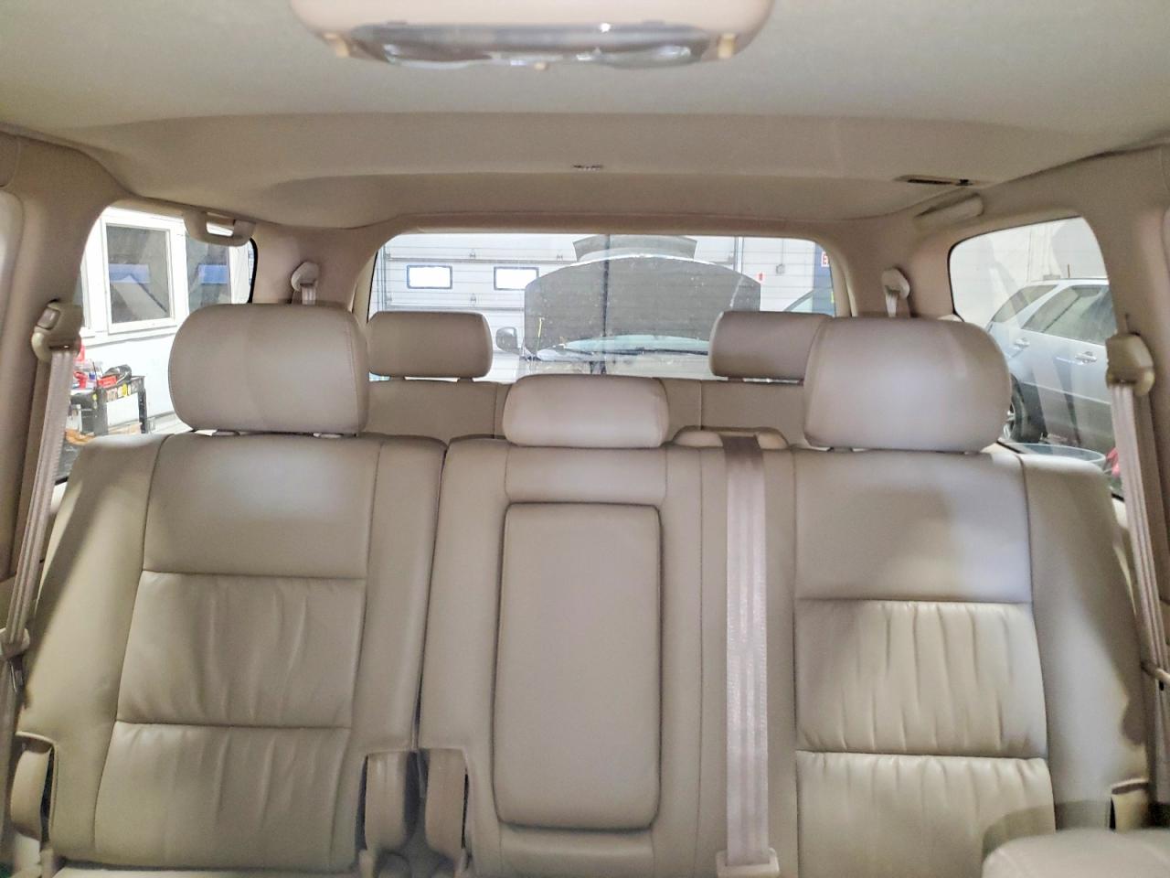 2002 Toyota Land Cruiser Silver vin: JTEHT05J022026225
