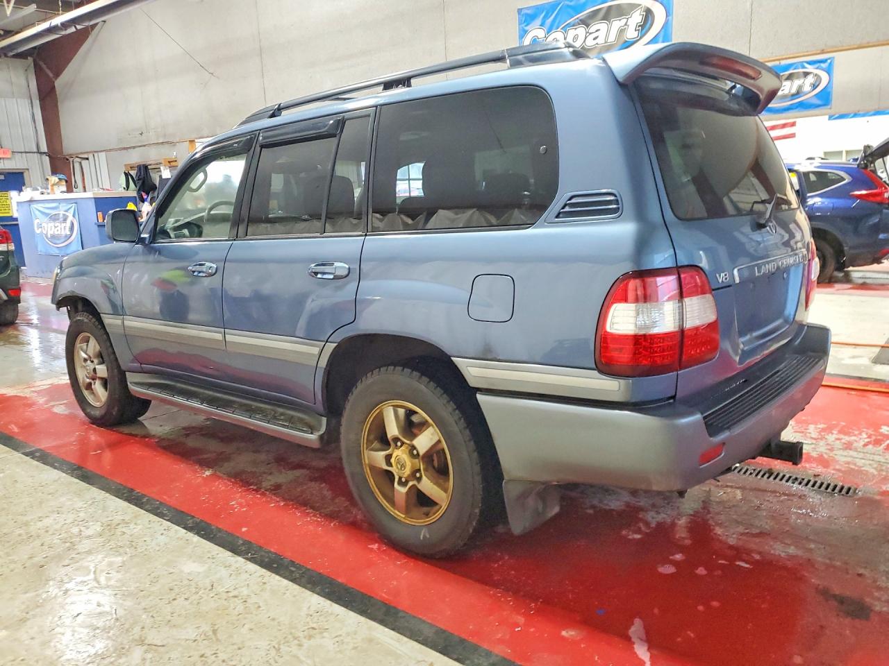 2006 Toyota Land Cruiser Base Blue vin: JTEHT05J062083014