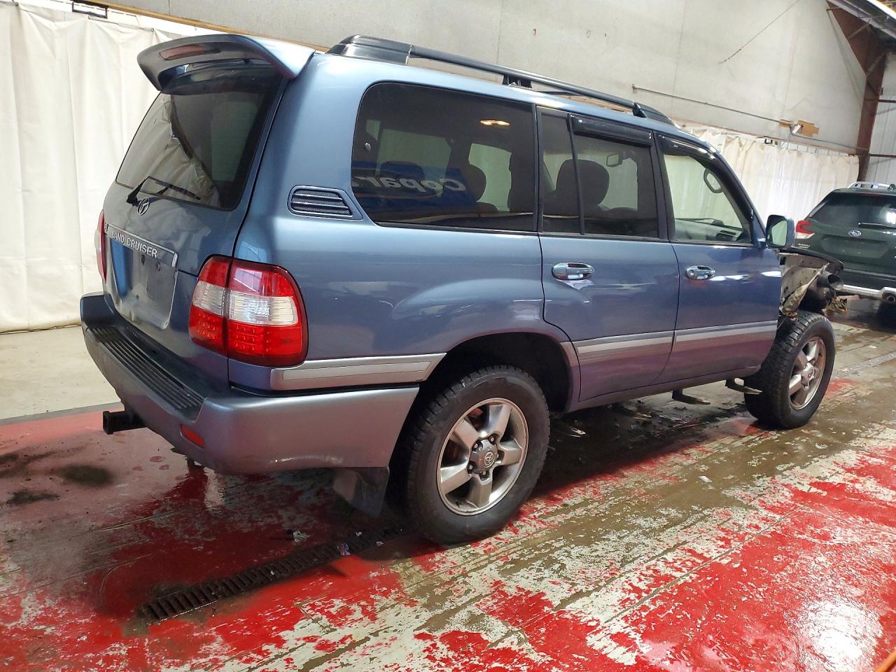 2006 Toyota Land Cruiser Base Blue vin: JTEHT05J062083014