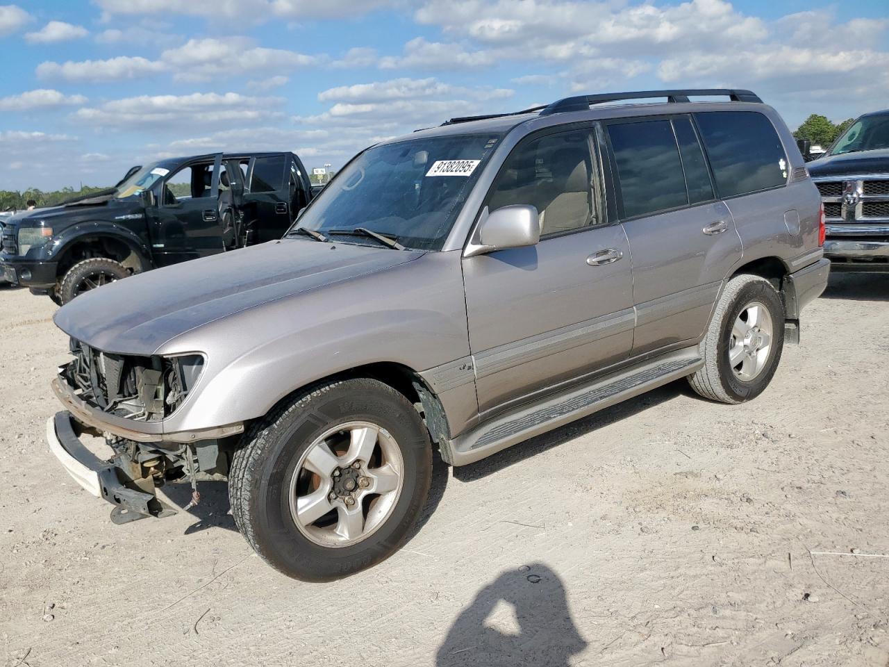 2003 Toyota Land Cruiser Silver vin: JTEHT05J132034481