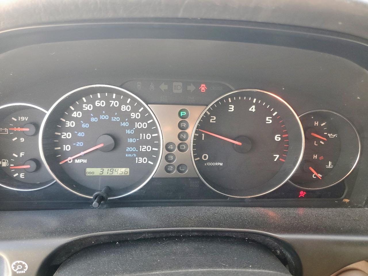 2003 Toyota Land Cruiser Silver vin: JTEHT05J132034481