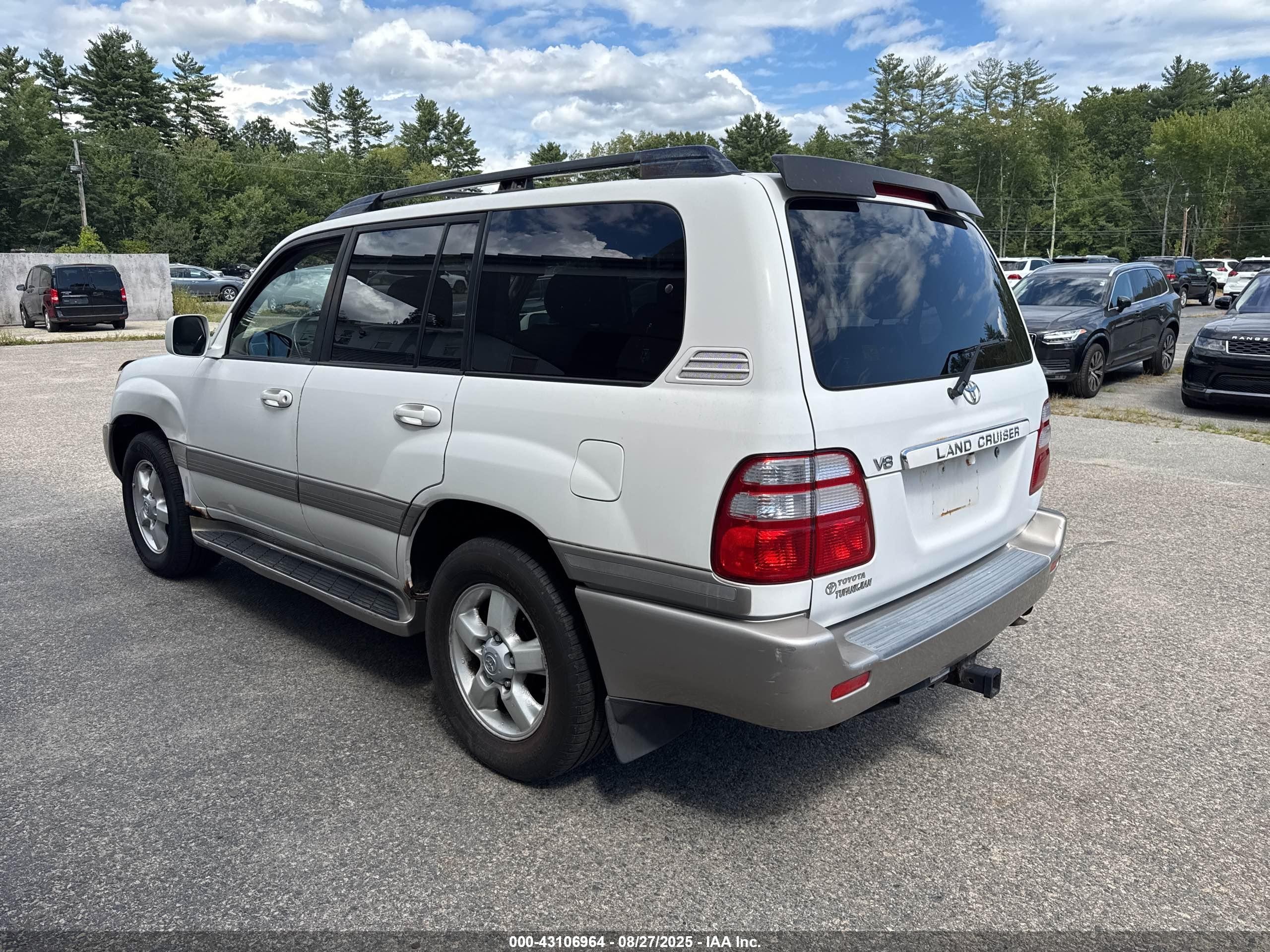 2005 Toyota Land Cruiser   White vin: JTEHT05J152076068