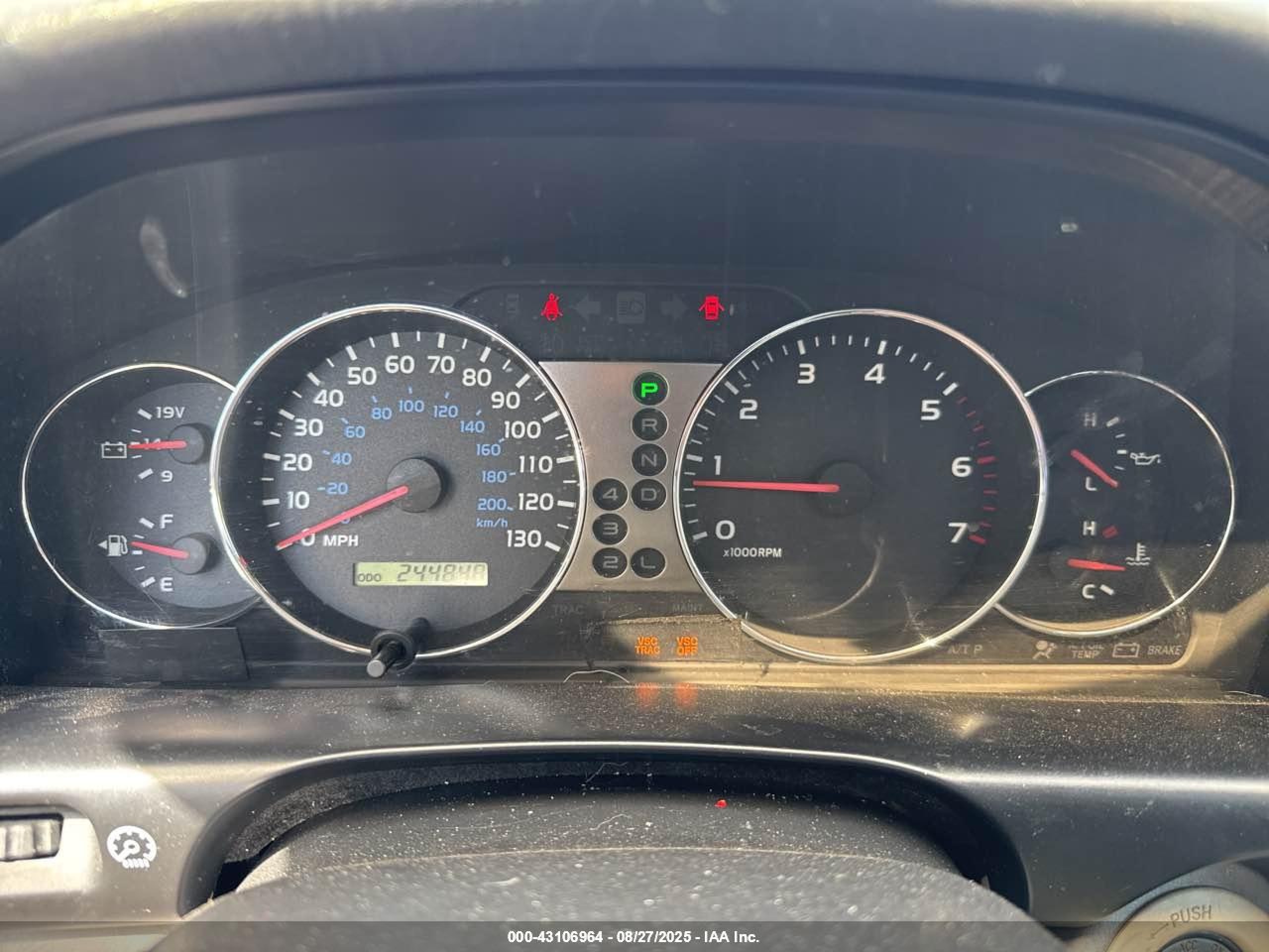 2005 Toyota Land Cruiser   White vin: JTEHT05J152076068
