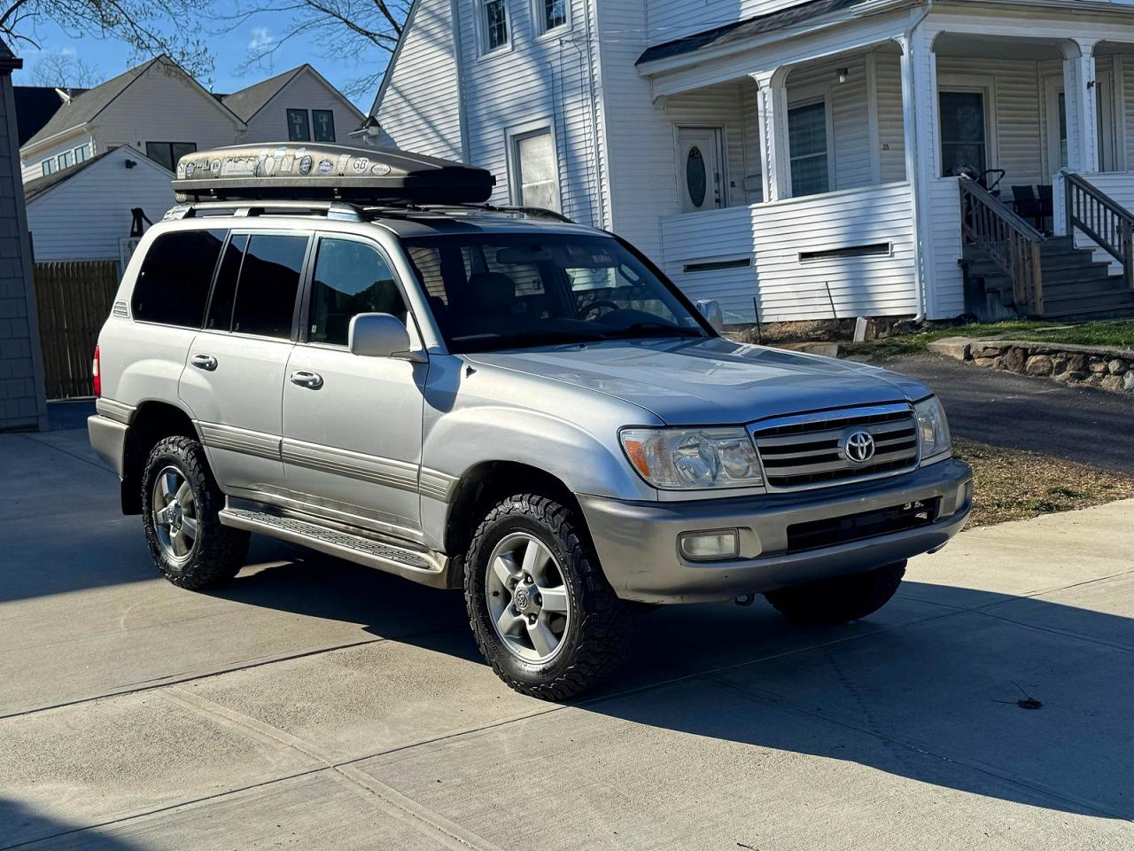 2006 Toyota Land Cruiser Base Silver vin: JTEHT05J162091476