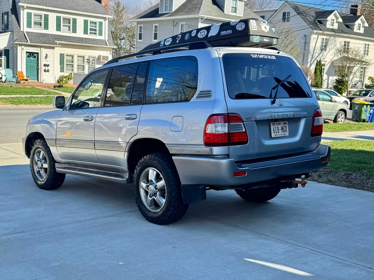 2006 Toyota Land Cruiser Base Silver vin: JTEHT05J162091476