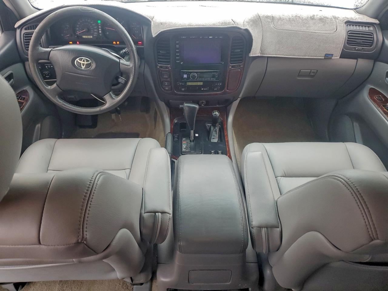 2002 Toyota Land Cruiser Silver vin: JTEHT05J222021642