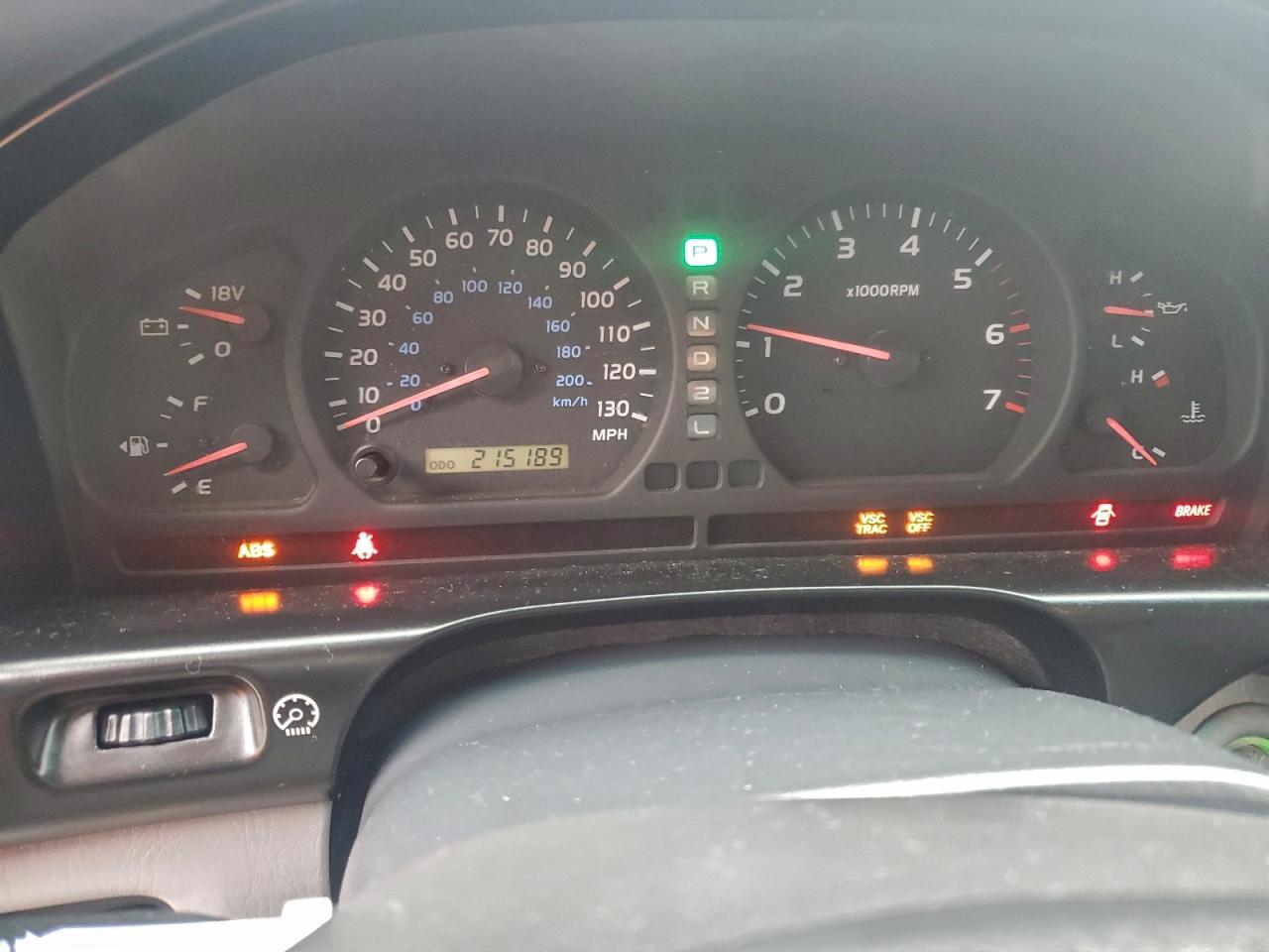 2002 Toyota Land Cruiser Silver vin: JTEHT05J222021642