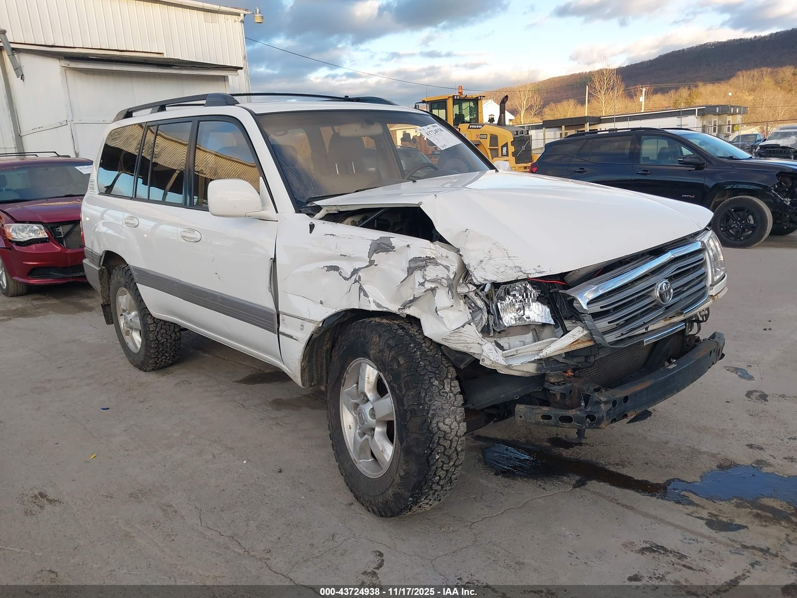 2003 Toyota Land Cruiser   White vin: JTEHT05J232043223